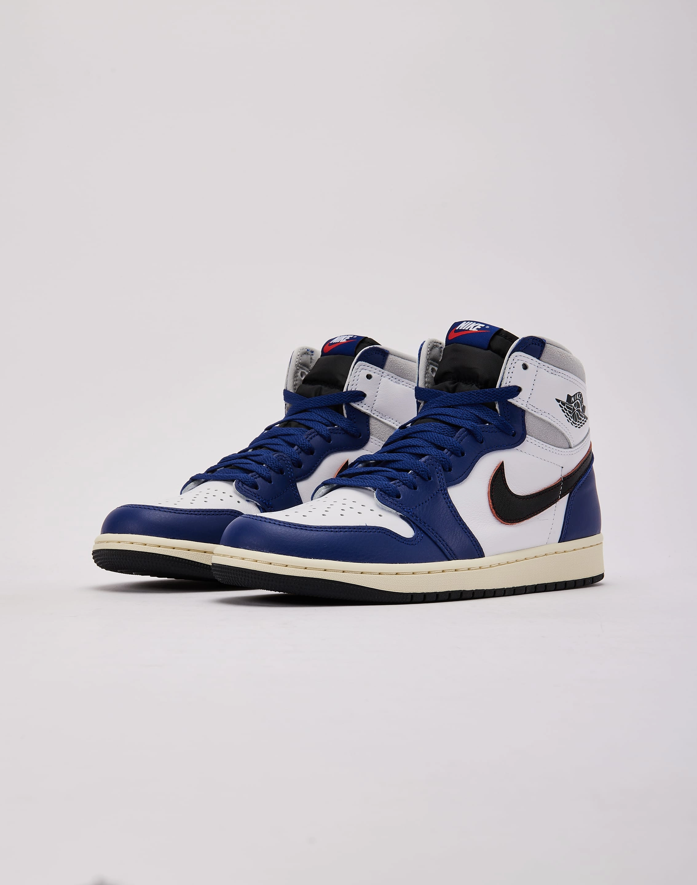 Jordan Air Jordan 1 Retro High OG 'Rare Air' Breathable Airflow Channels Ultra Light Hiking Trails