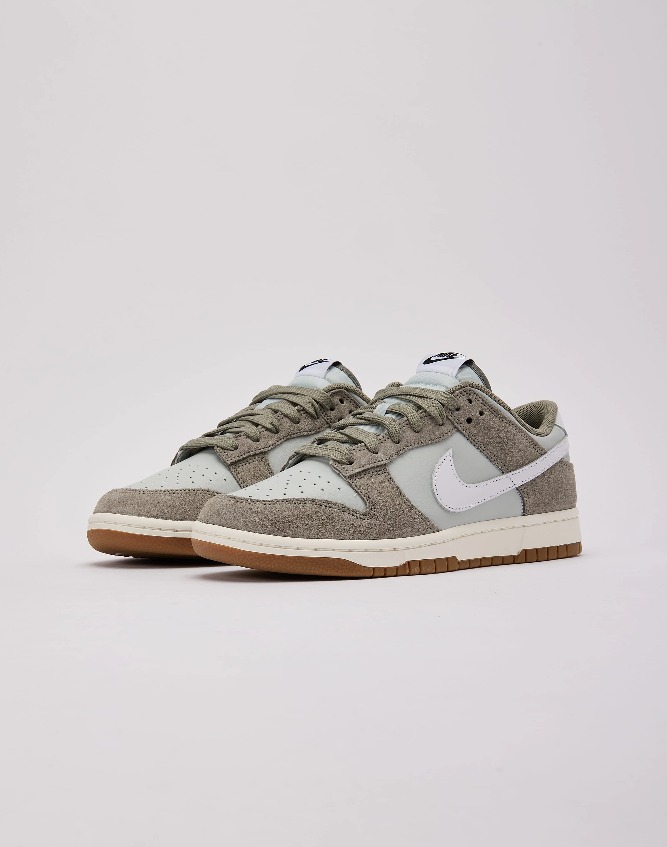 Airport Easy Nike  Dunk Low Retro SE