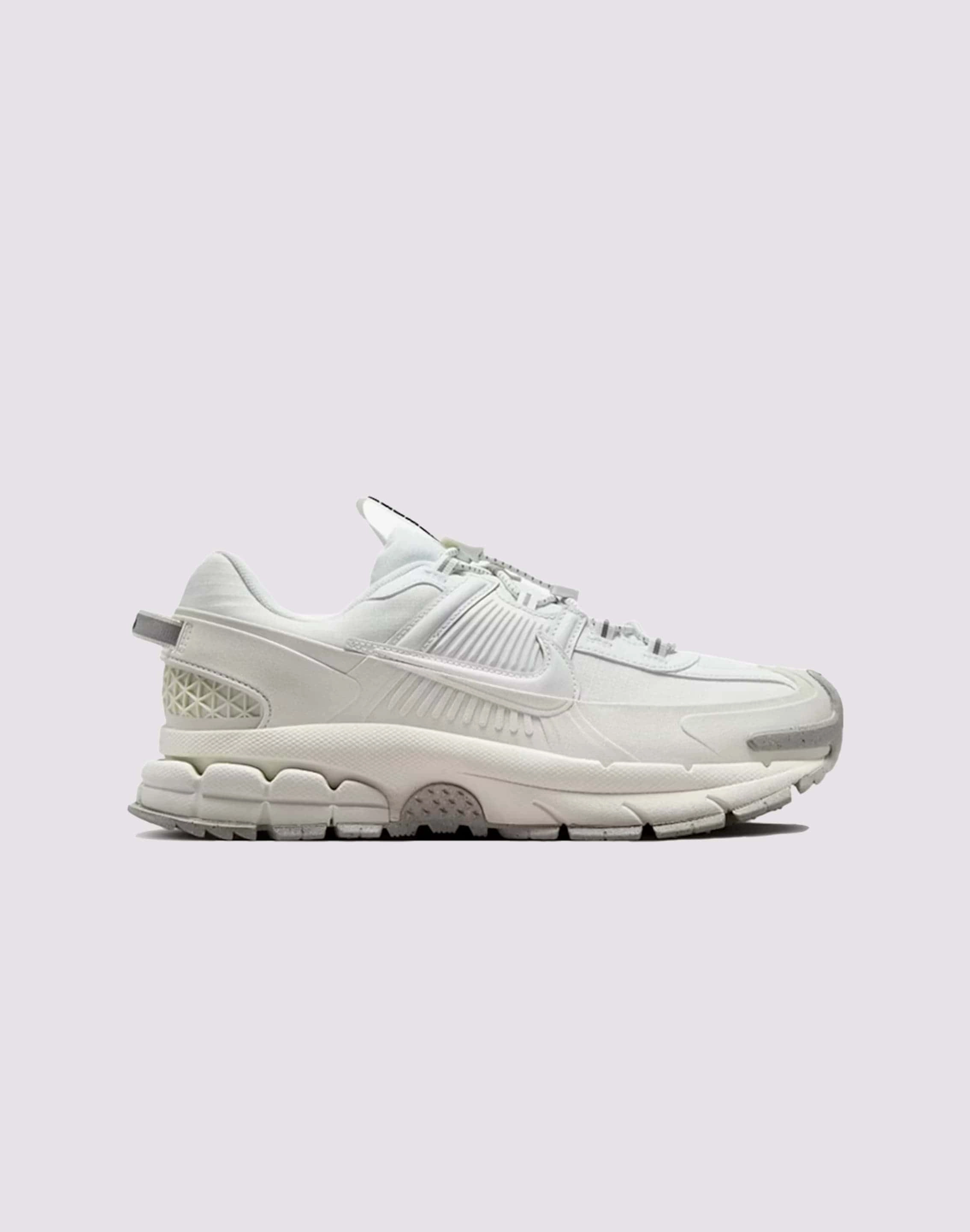 bead - embellished - design shoes Nike Zoom Vomero 5 Roam Winterized
