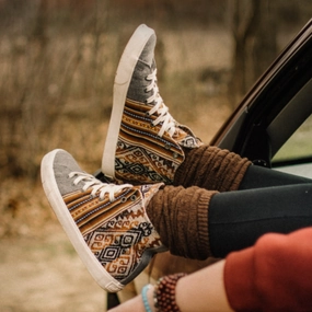 Travel Day London Sky High Top