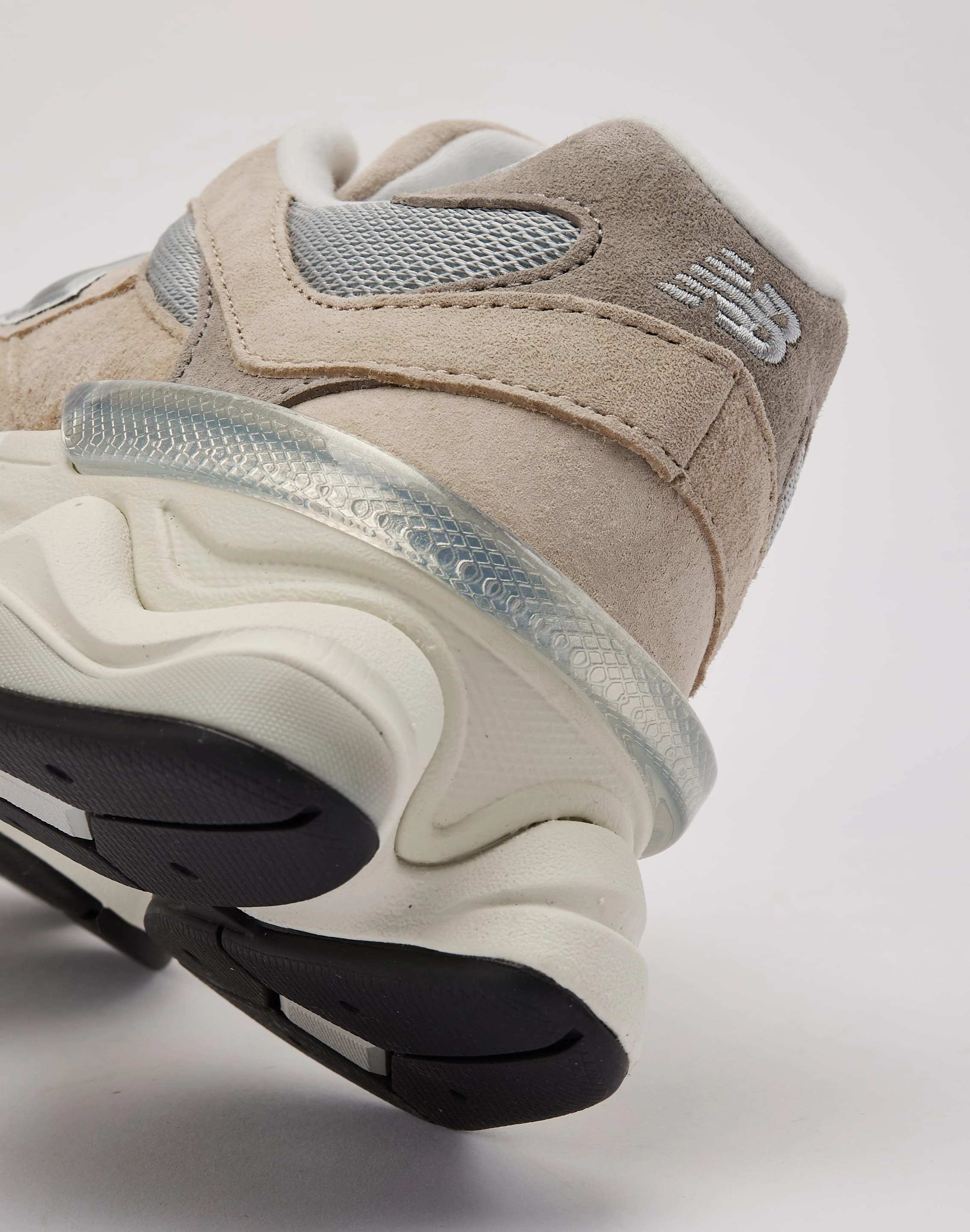 New Balance 9060 Fashion Shoes 3D Molded Heel Cushion