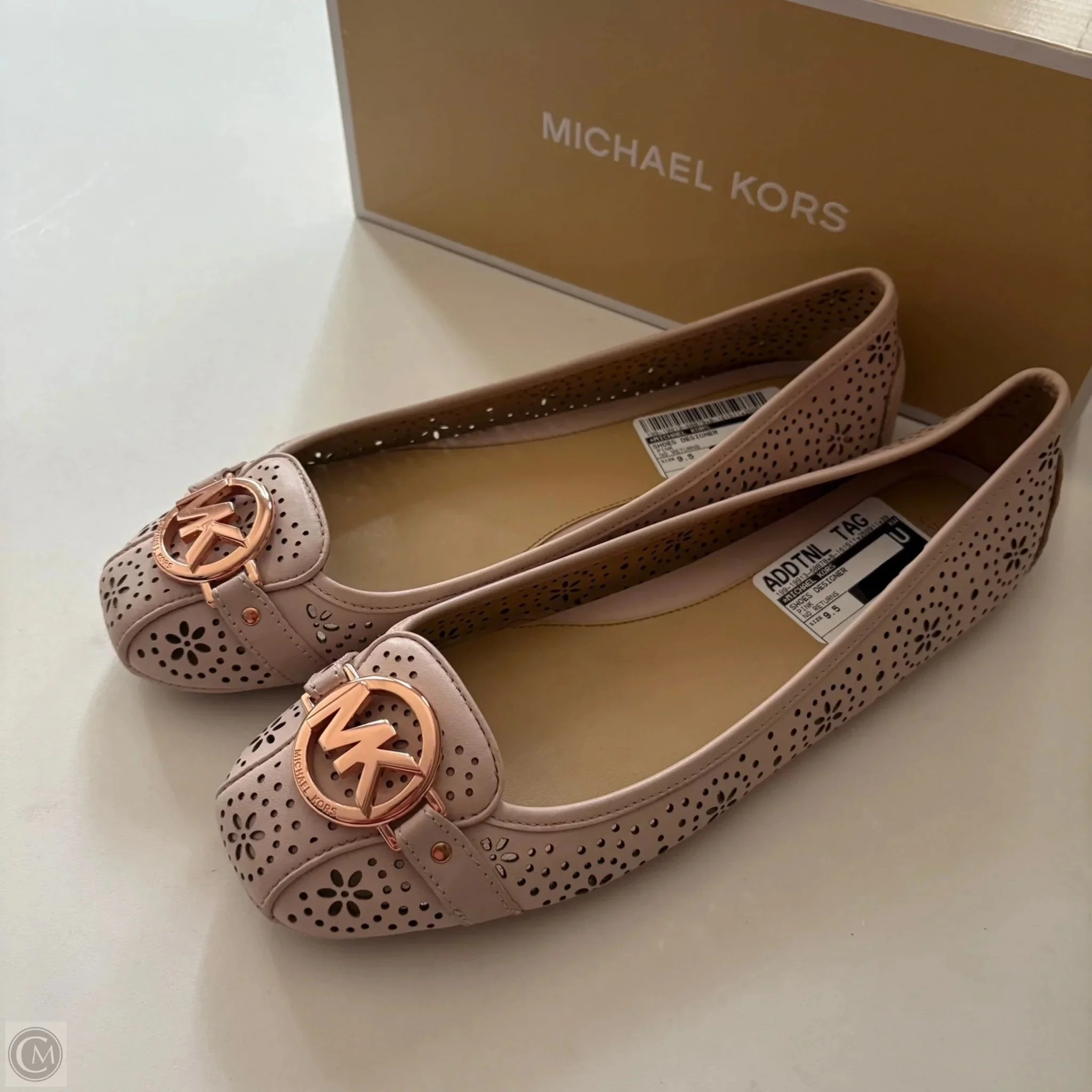 Gift Easy Shoes Designer By Michael Kors In Pink, Size: 9.5