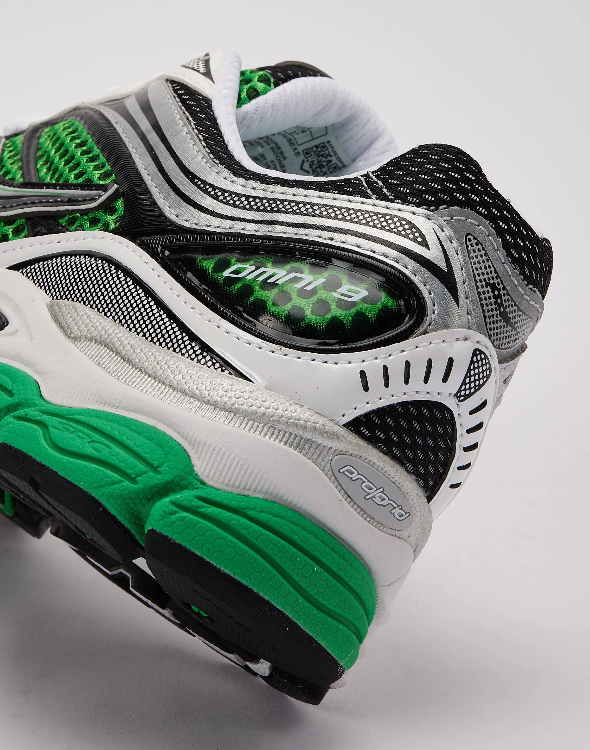 Saucony ProGrid Omni 9 running socks