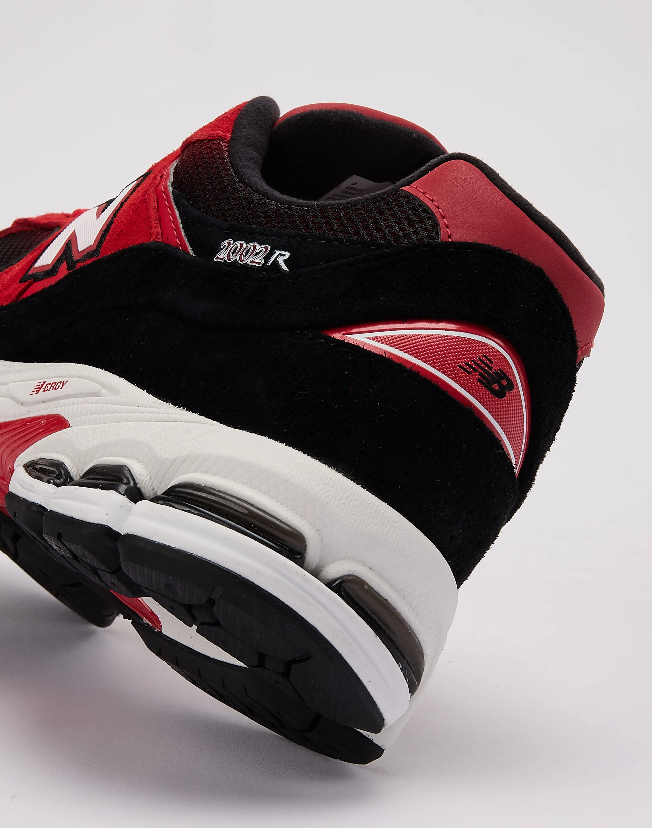 true - to - size New Balance 2002R