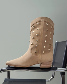 Prilie Studded Bootie Responsive Cushion Tech