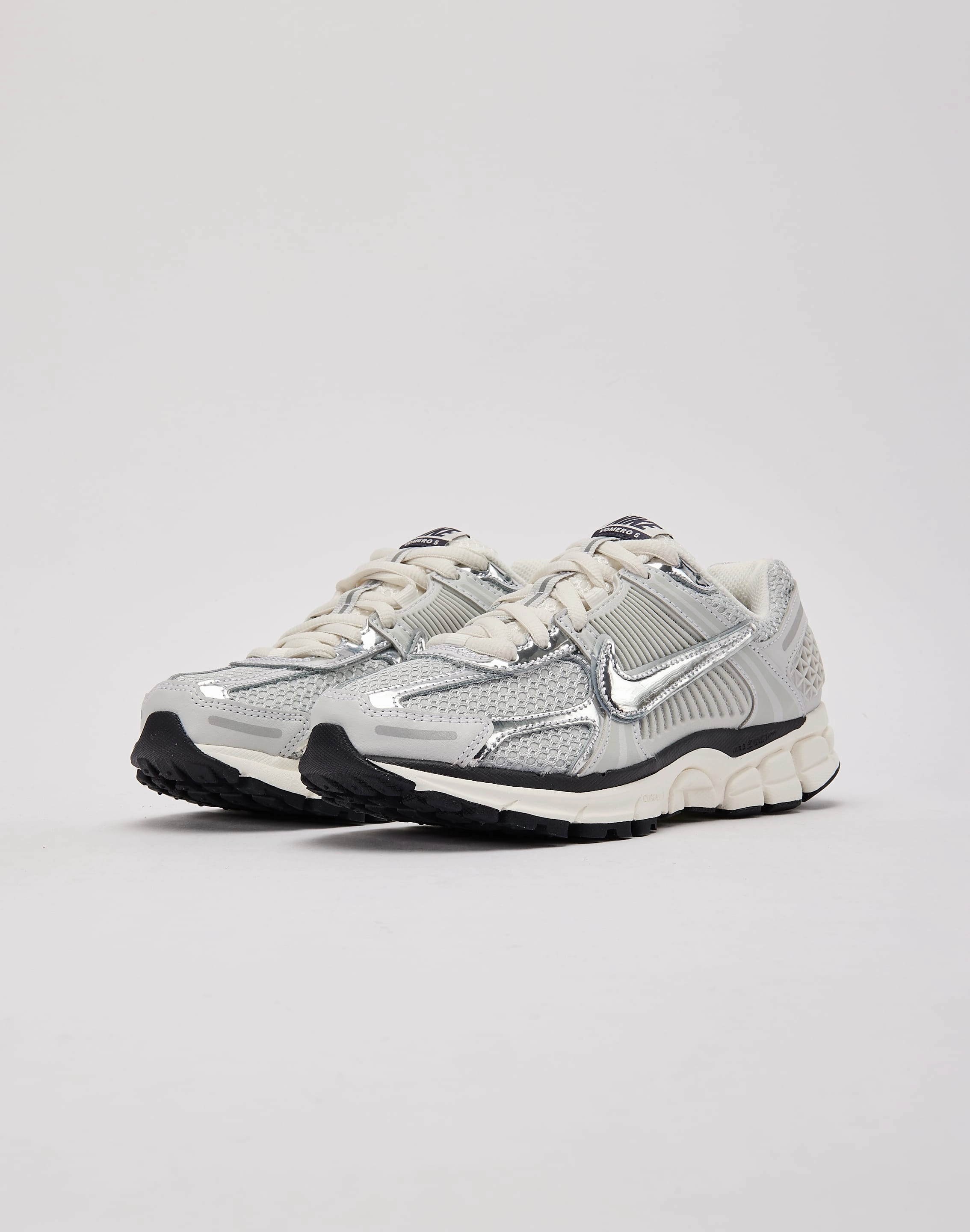 Nike Zoom Vomero 5 Comfort Ventilation Orthopedic Footbed Option