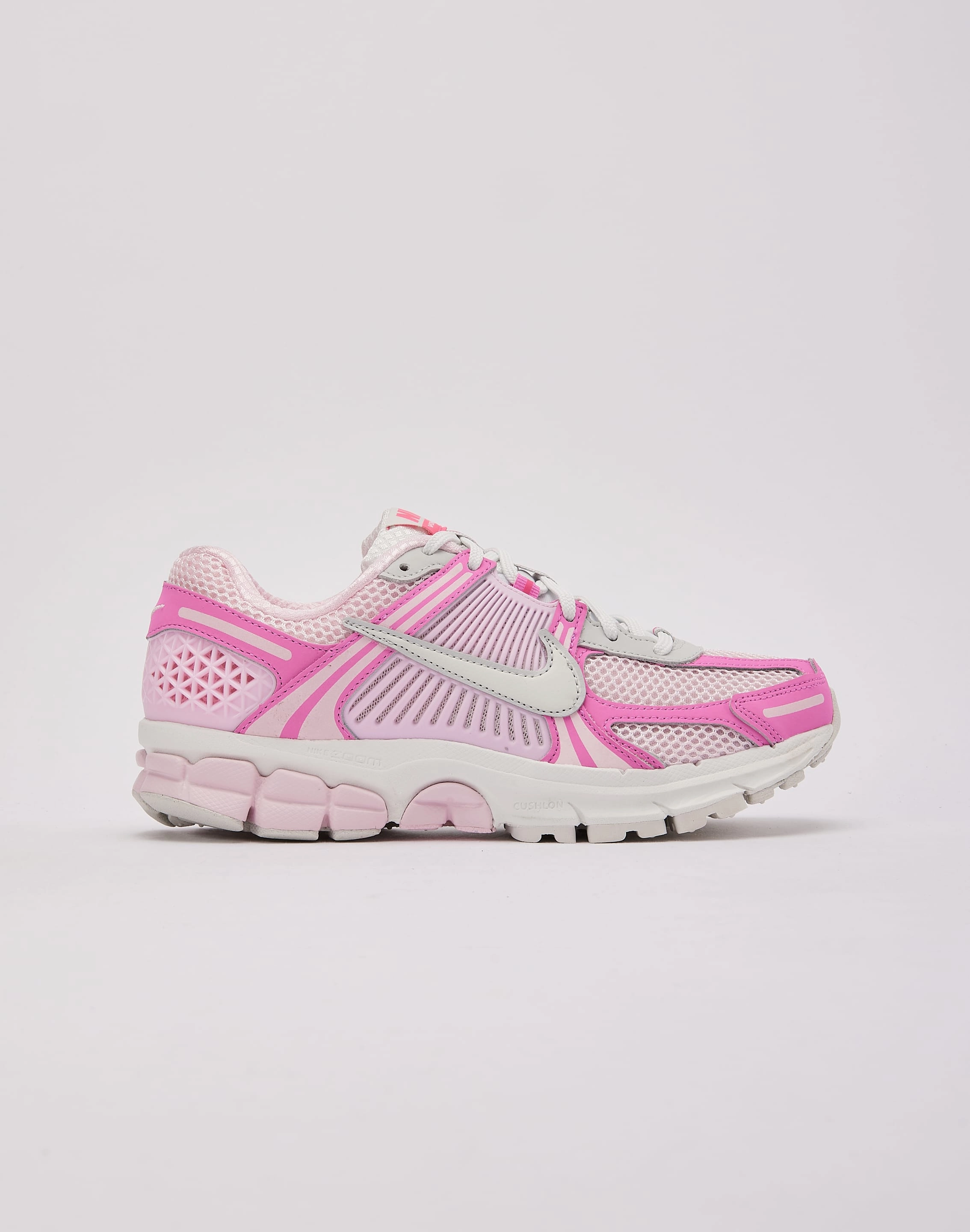 Moisture wicking Nike Zoom Vomero 5