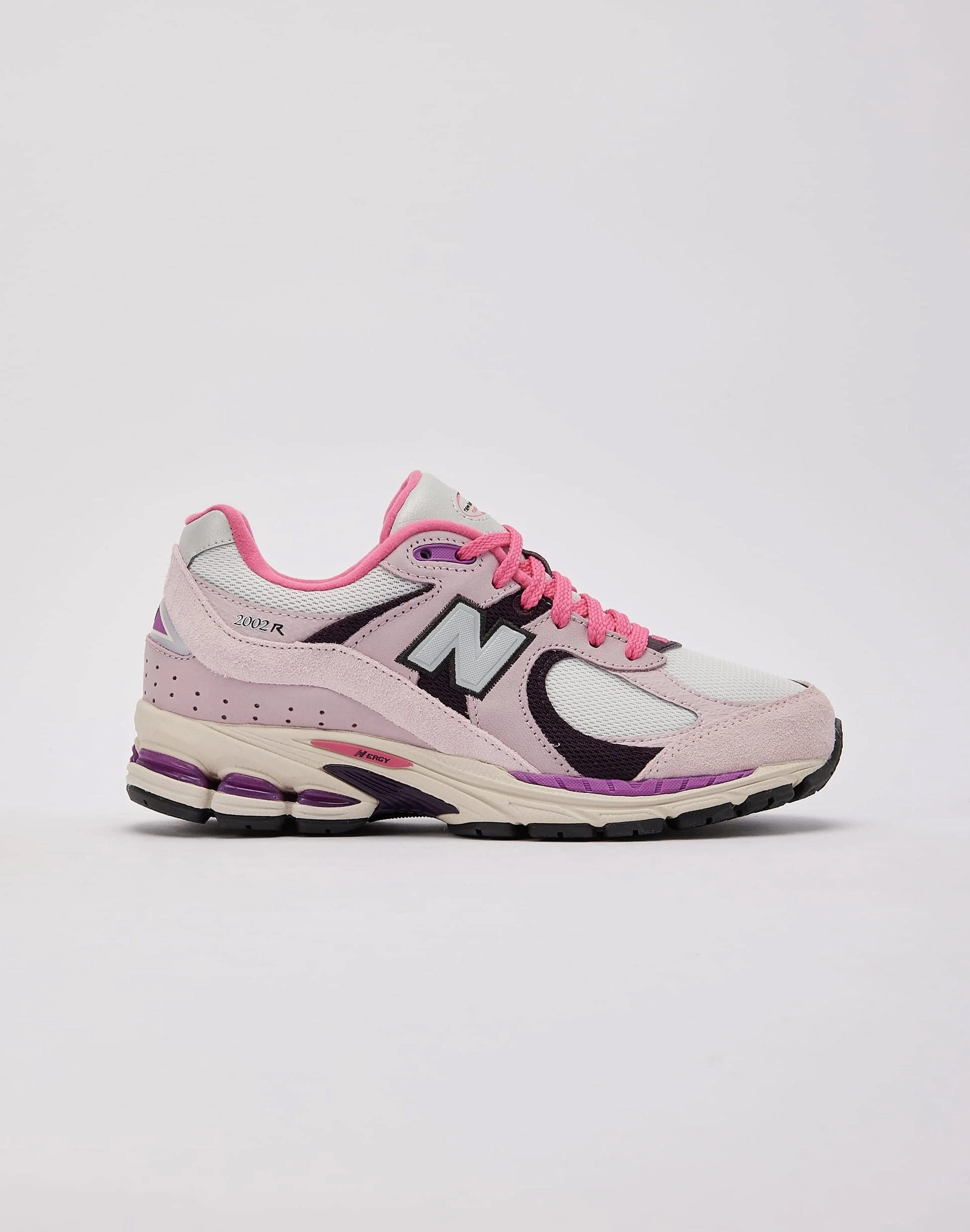 New Balance 2002R Ultra lightweight