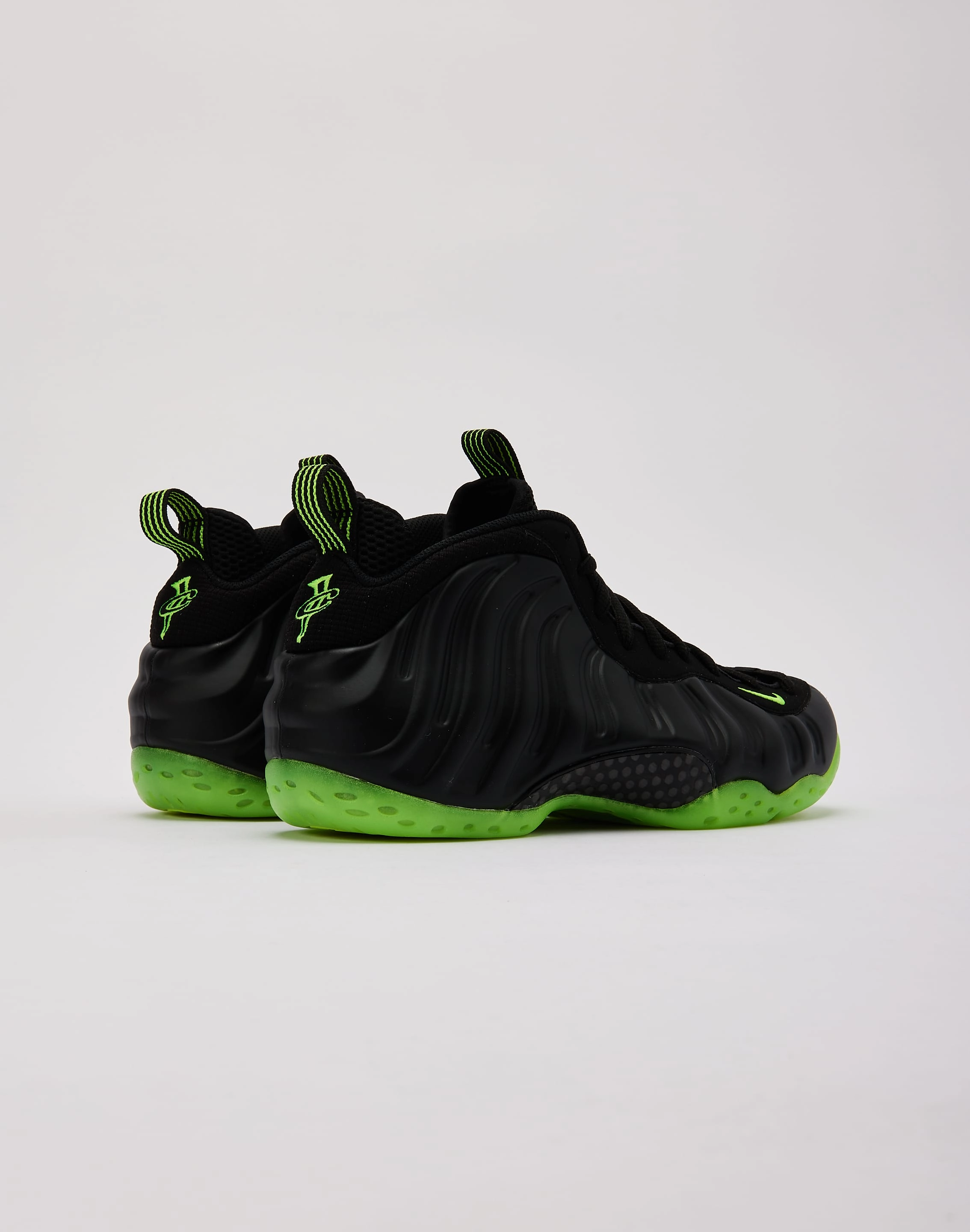 Nike Air Foamposite One 'Black Volt' Stretch Fabric Weekend Trip Lace Up