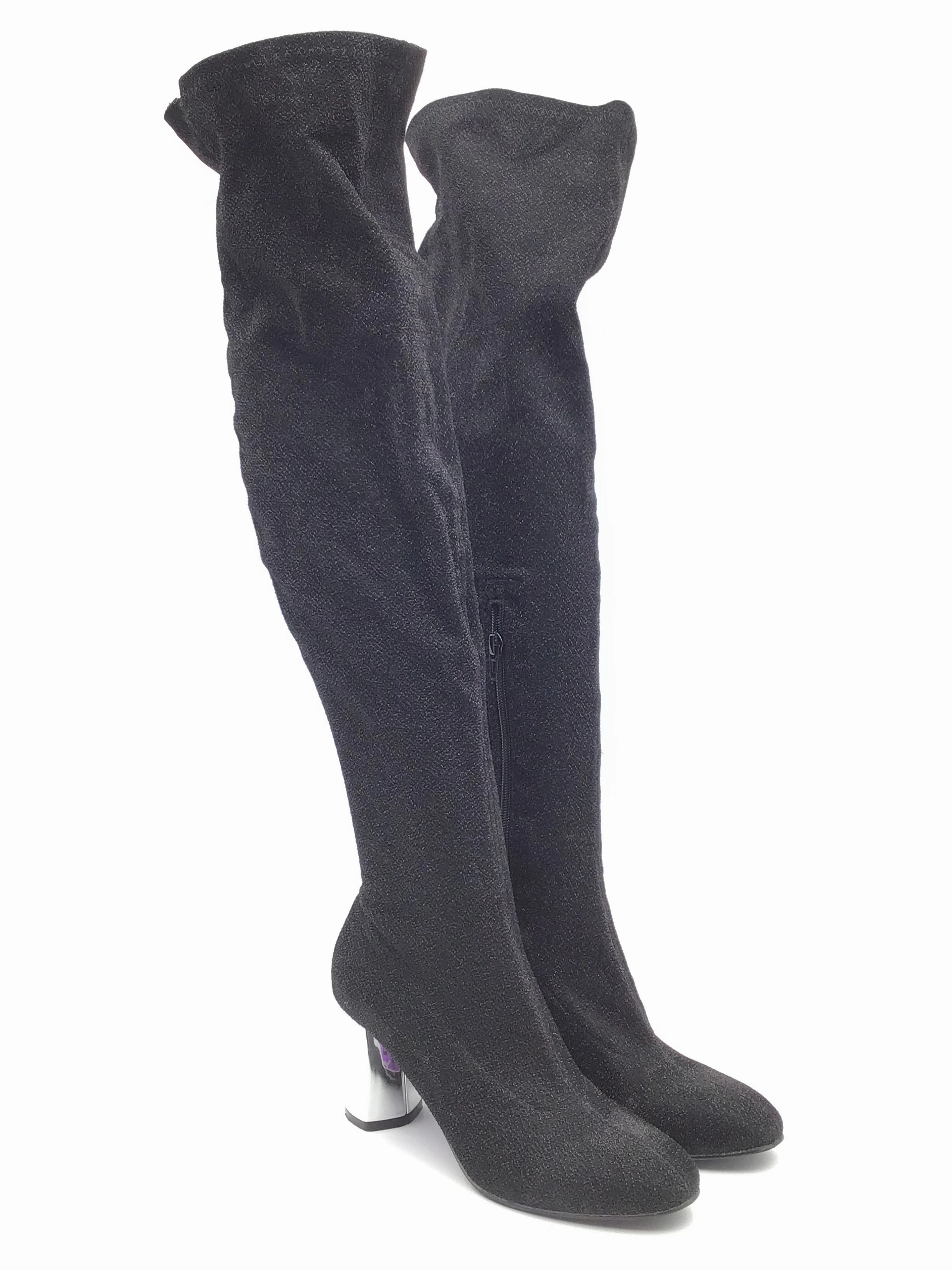 Ergonomic Arch Design Mud Resistant Urban Commute Boots Knee Heels By Yoki In Black, Size: 7.5