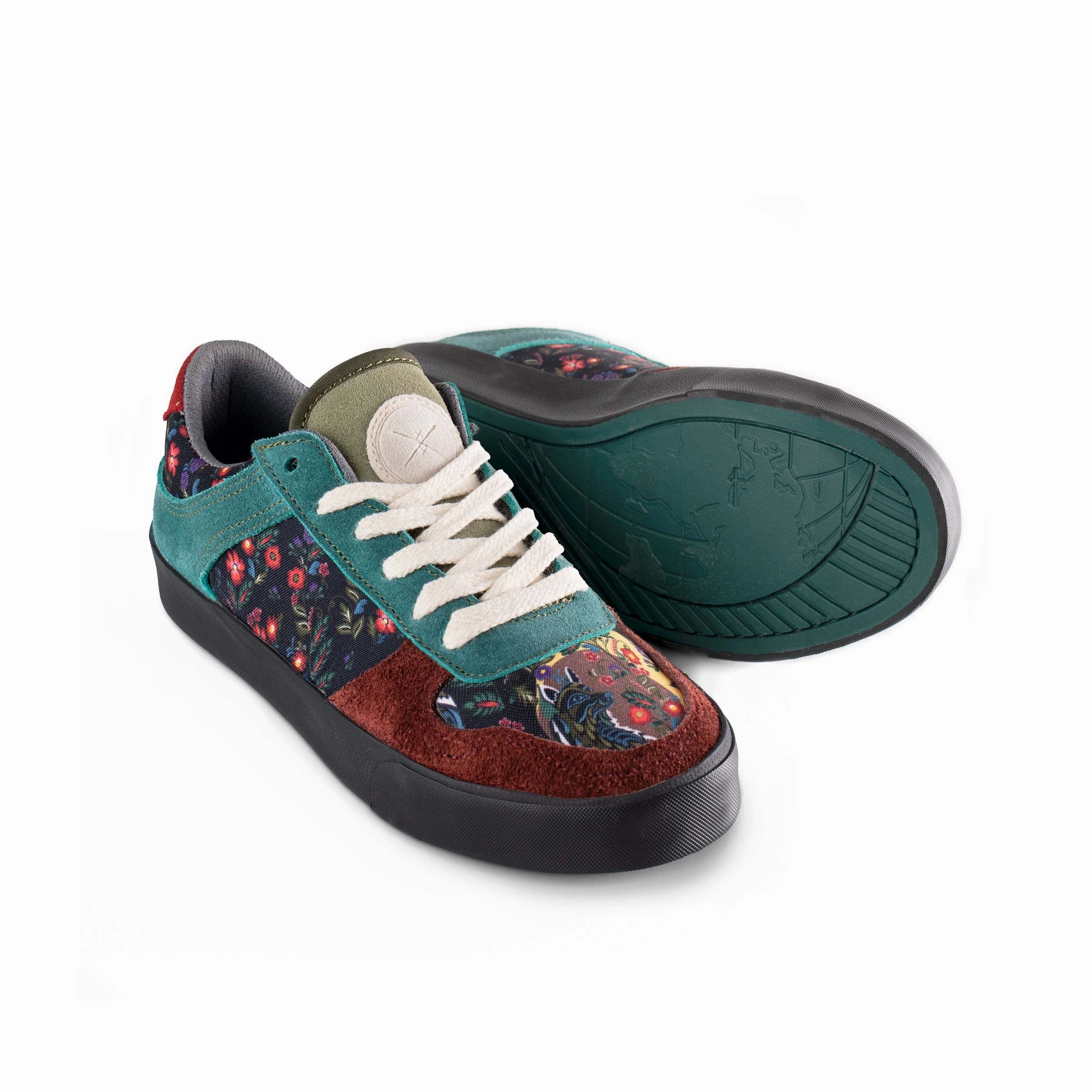 Shock-absorbent Heat Dissipating Design Jackal Ace Low Top