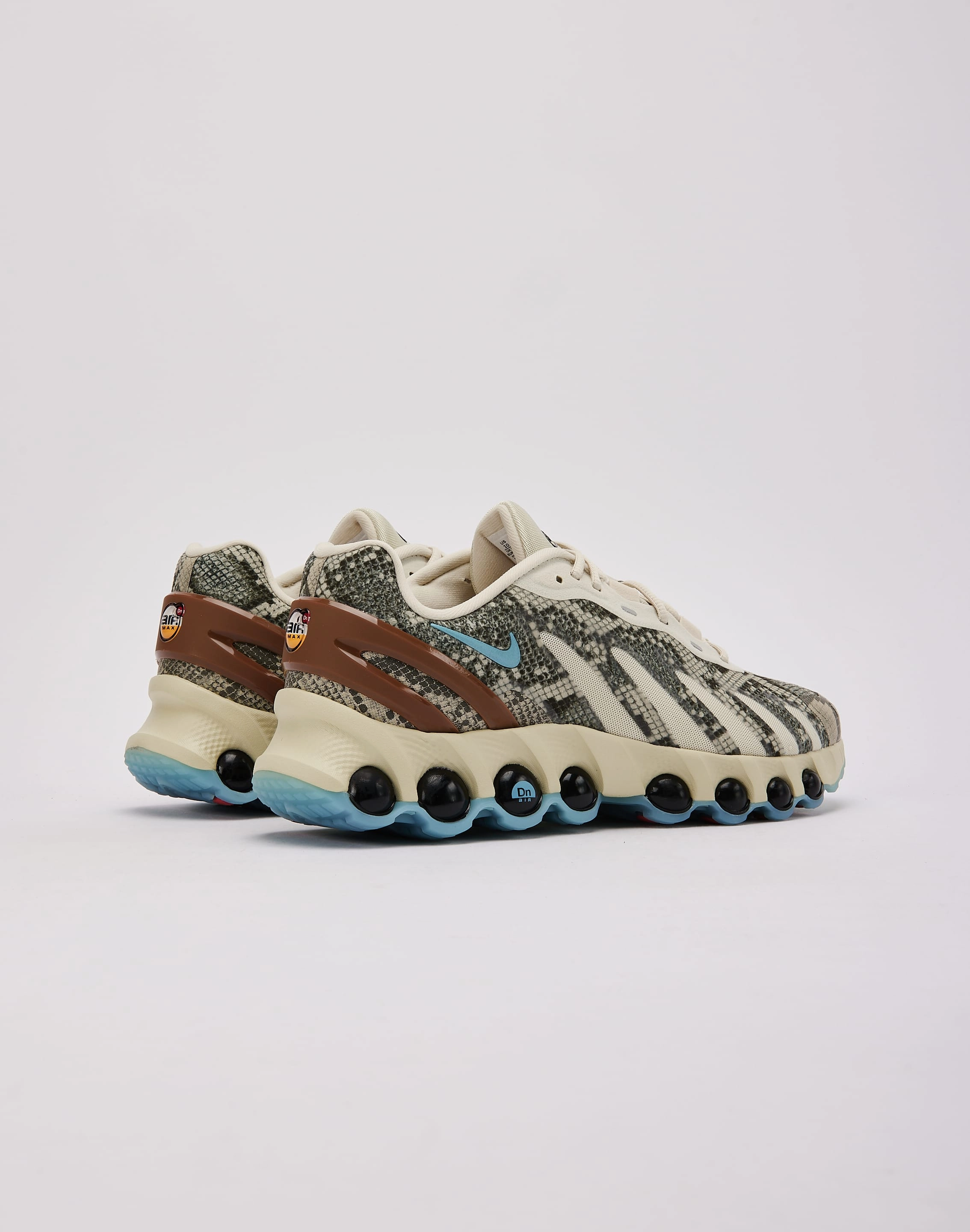 Nike Air Max Dn8 PRM Flexible structure