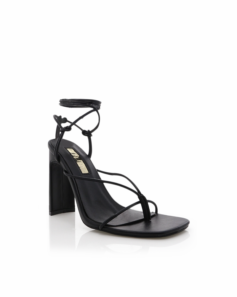 HERA - BLACK Moisture wicking