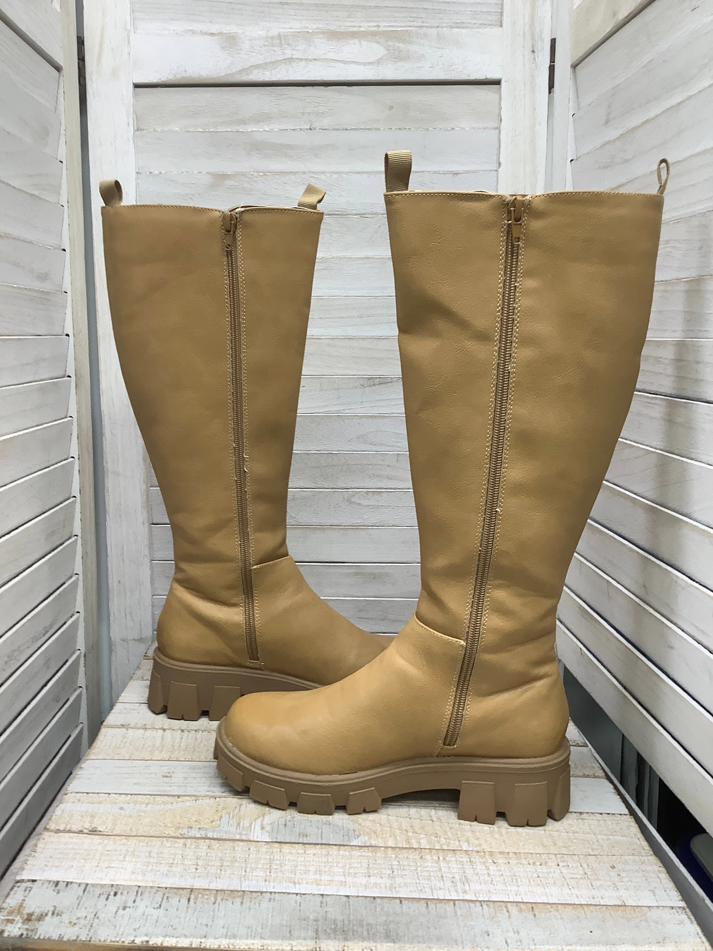 Stable Support Urban Commute Smart Look Boots Knee Heels By Sugar In Brown, Size: 7