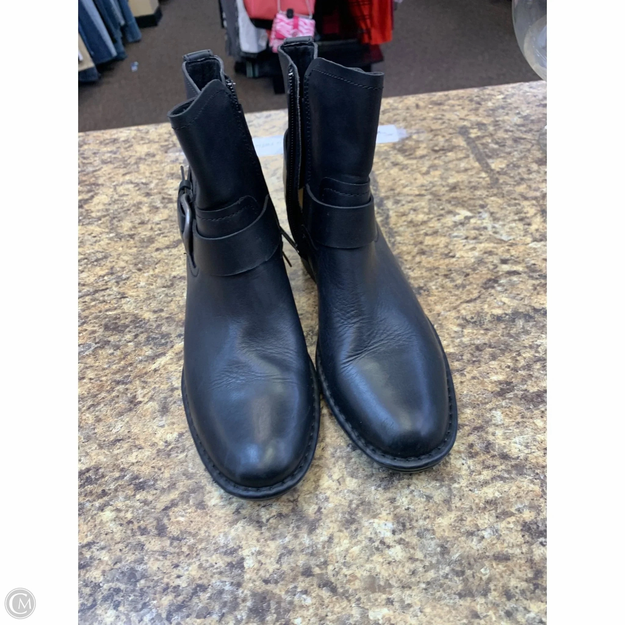 Boots Designer By Ugg In Black, Size: 7 Marathon Fit