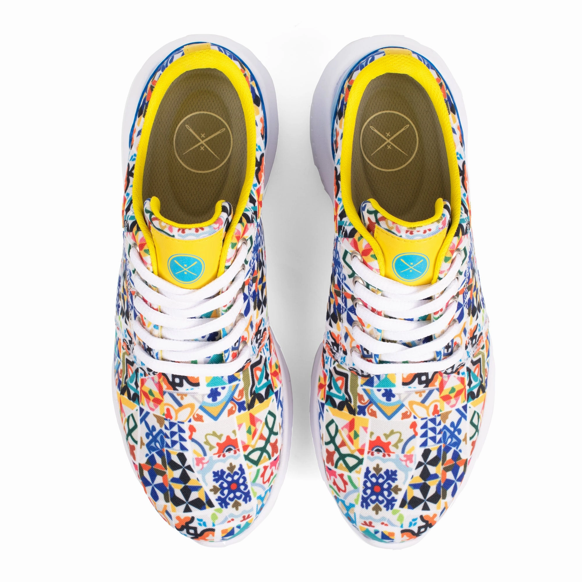 Hollowed Out Panels Stand Long Gaudi Flexaire V.2