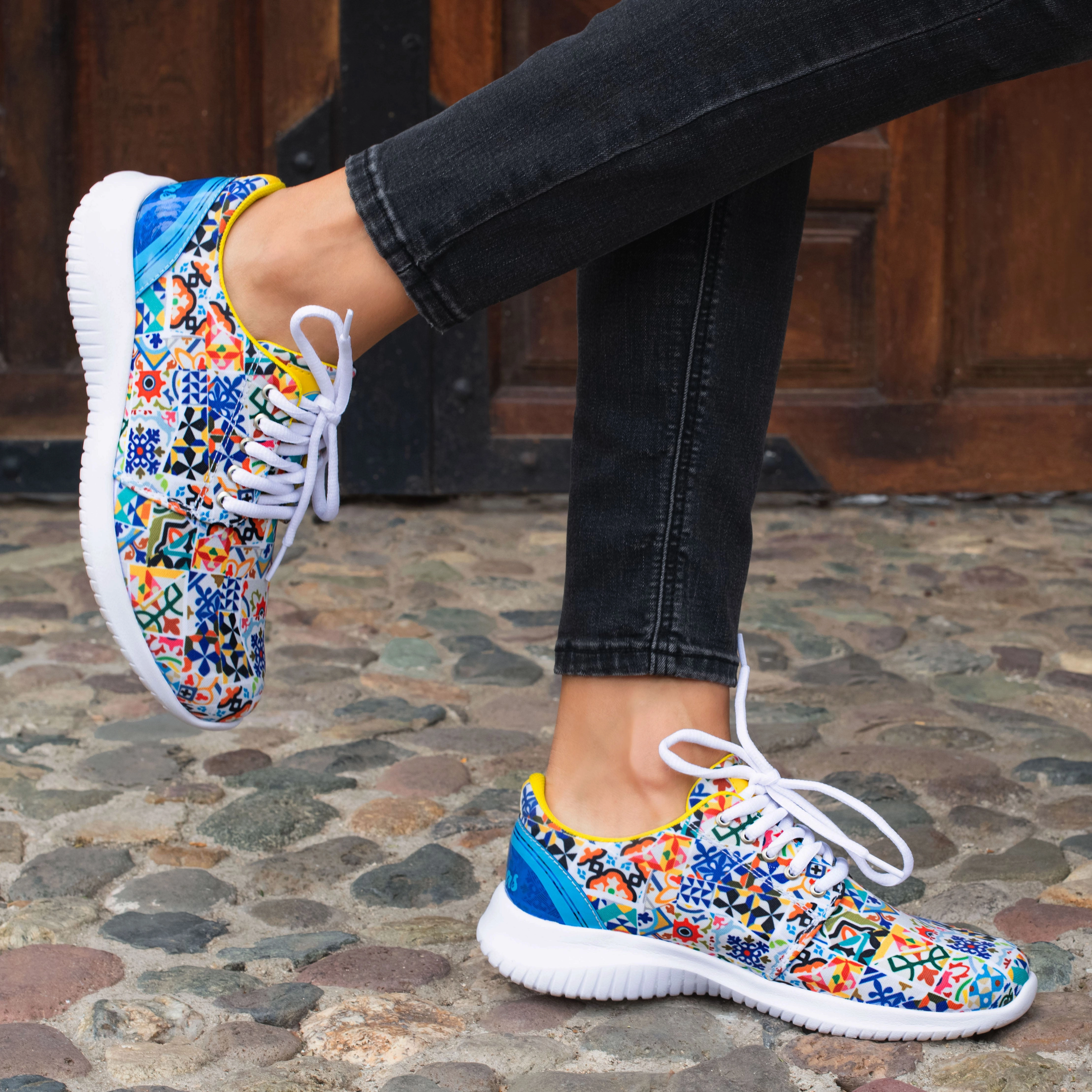 Gaudi Flexaire V.2 Reinforced Eyelet Construction