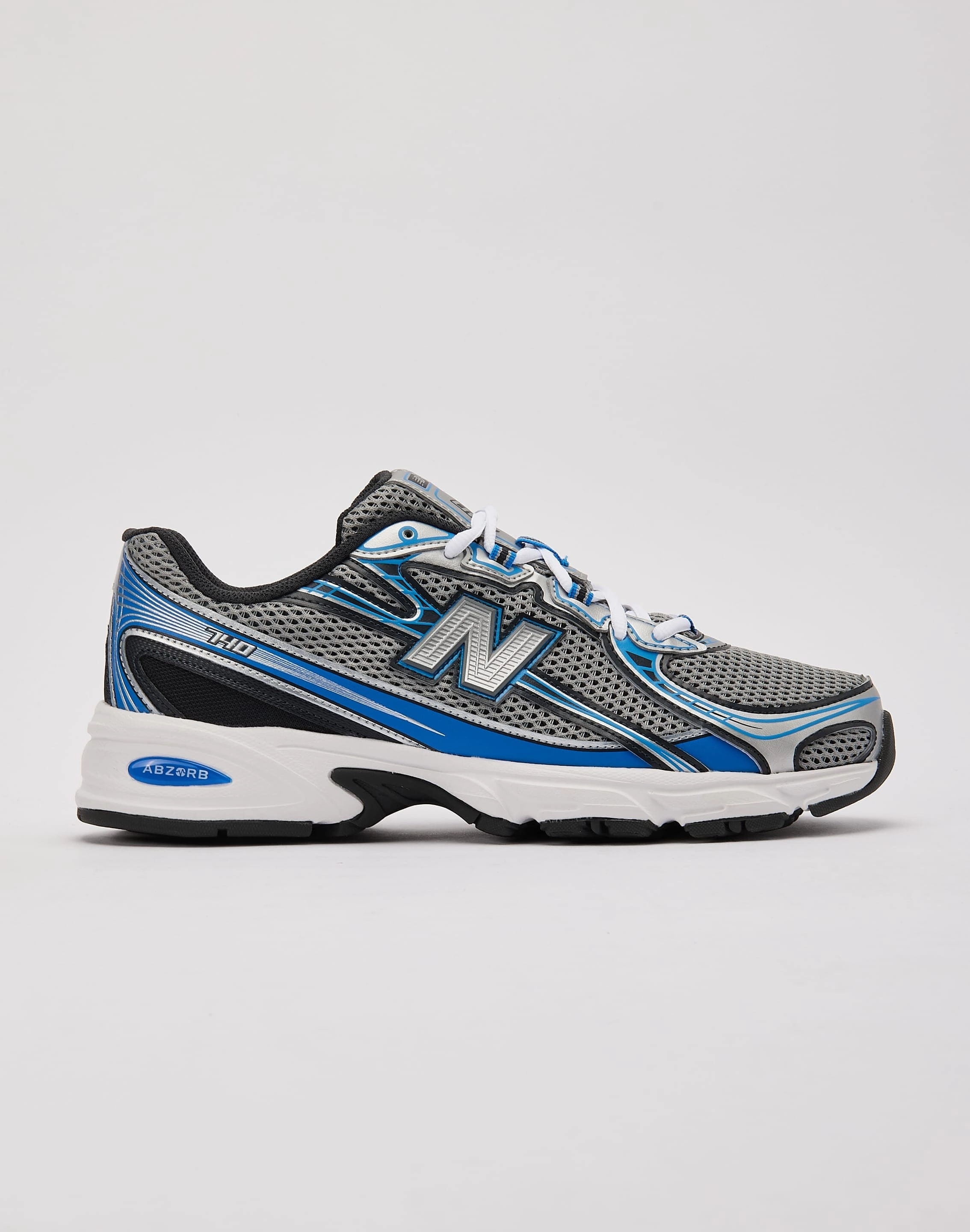 Responsive Energy Return Quick Dry Technology New Balance 740