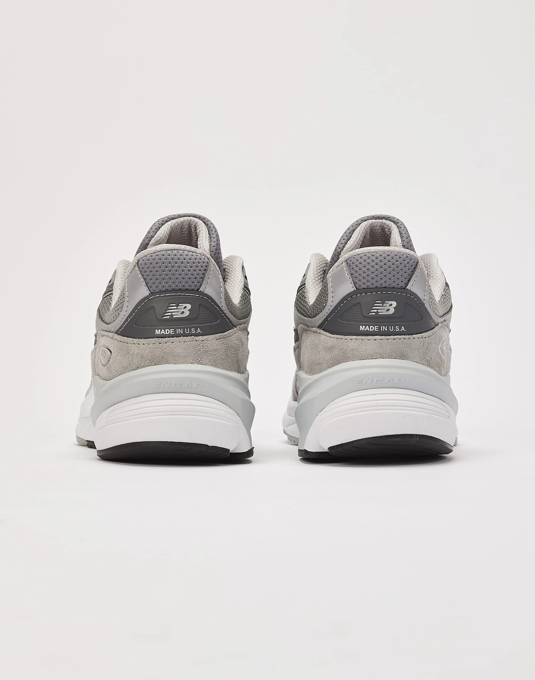 all - terrain New Balance 990v6