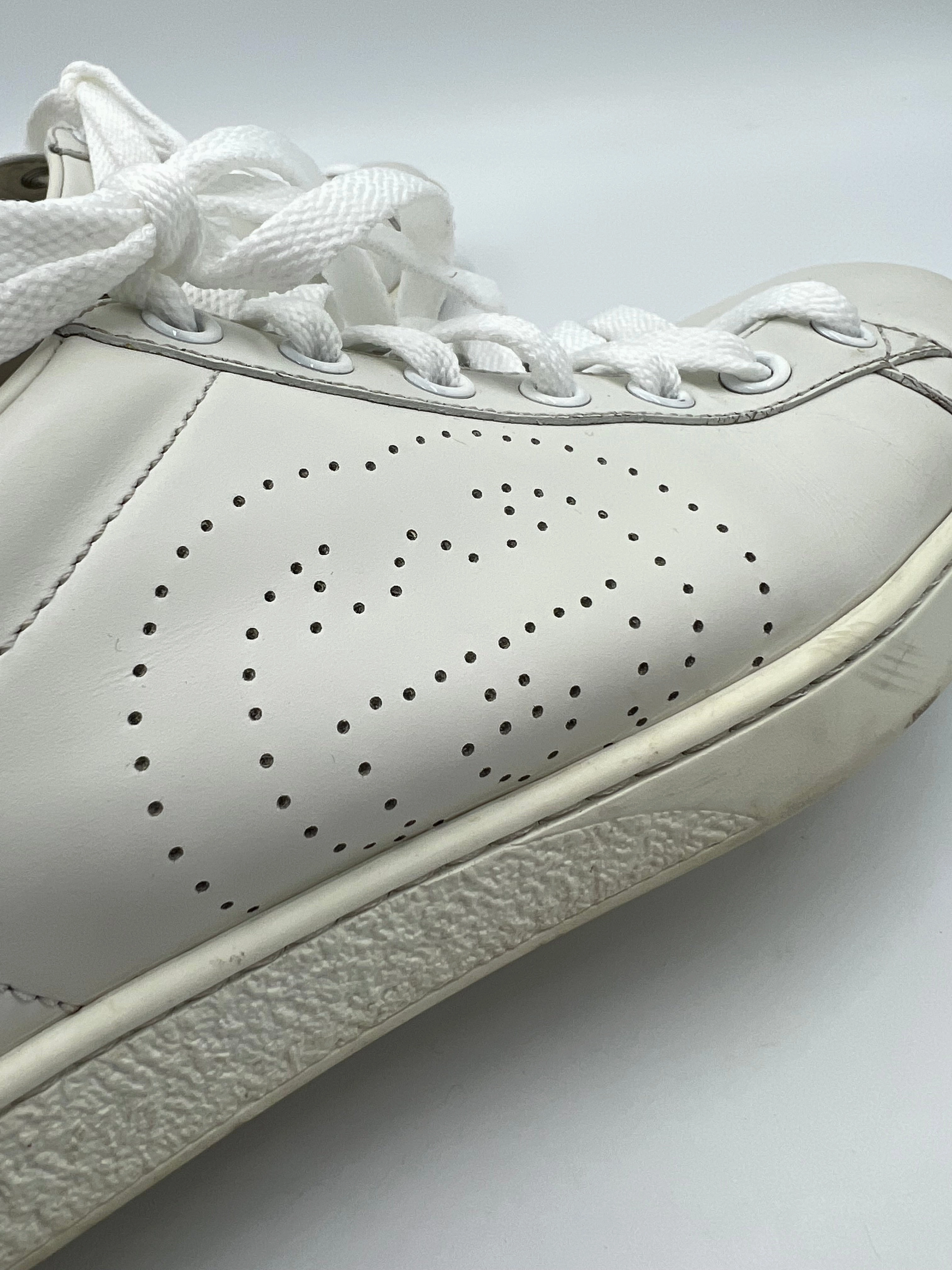 Calm Tone Gucci Designer Interlocking G Ace Sneakers, Size: 7.5