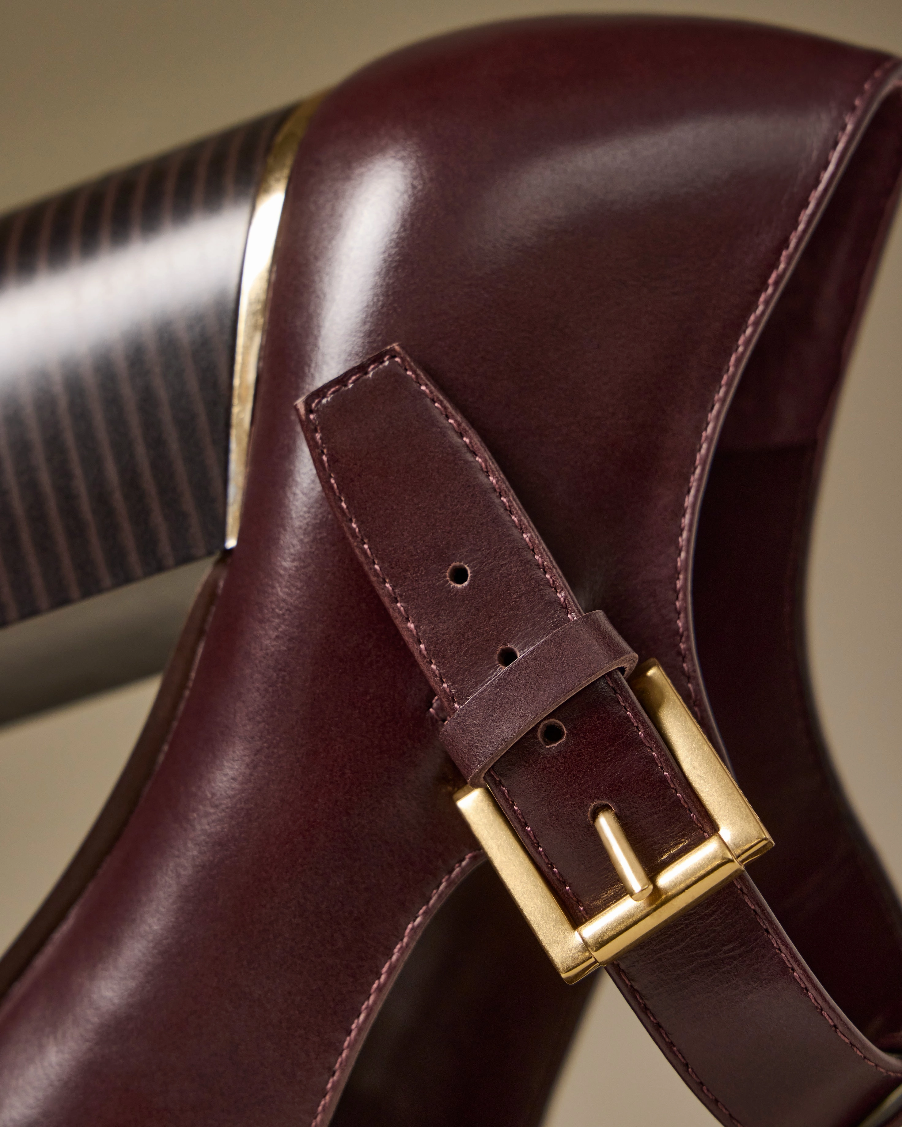 Slip On Convenience Arch Support Urban Walkers Micha Pump