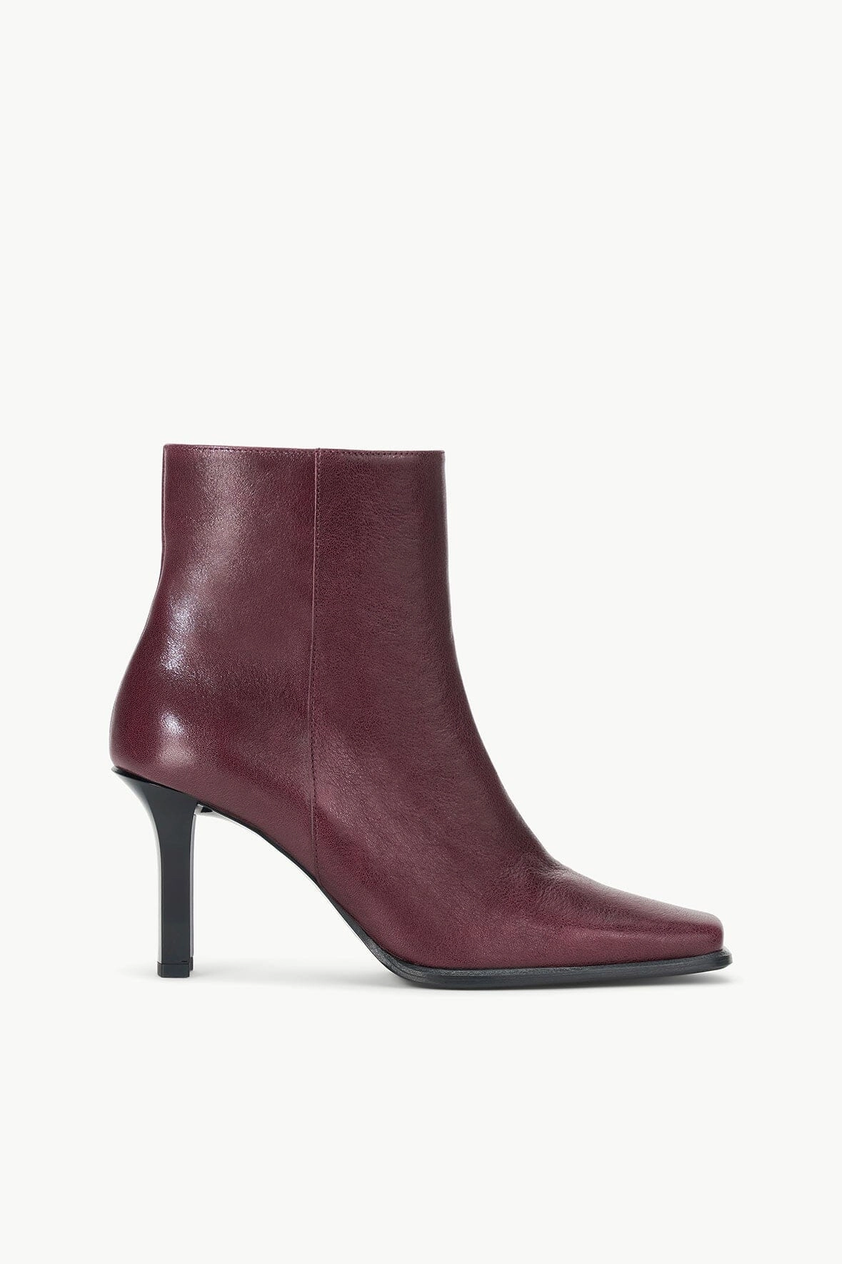 HENDRIX ANKLE BOOT | SYRAH Vital Step Black Edge