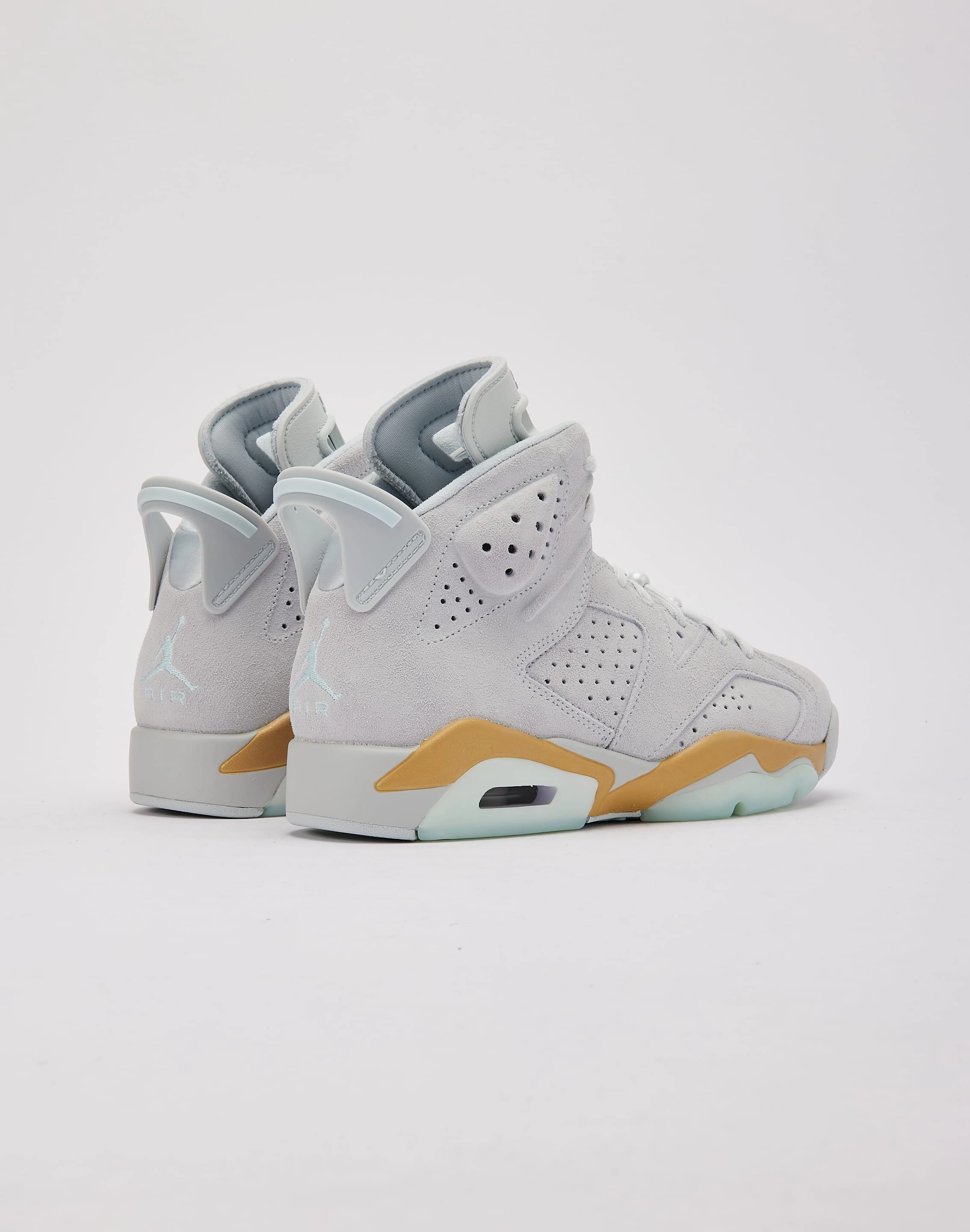 Clean White Jordan Air Jordan 6 Retro 'Pearl'