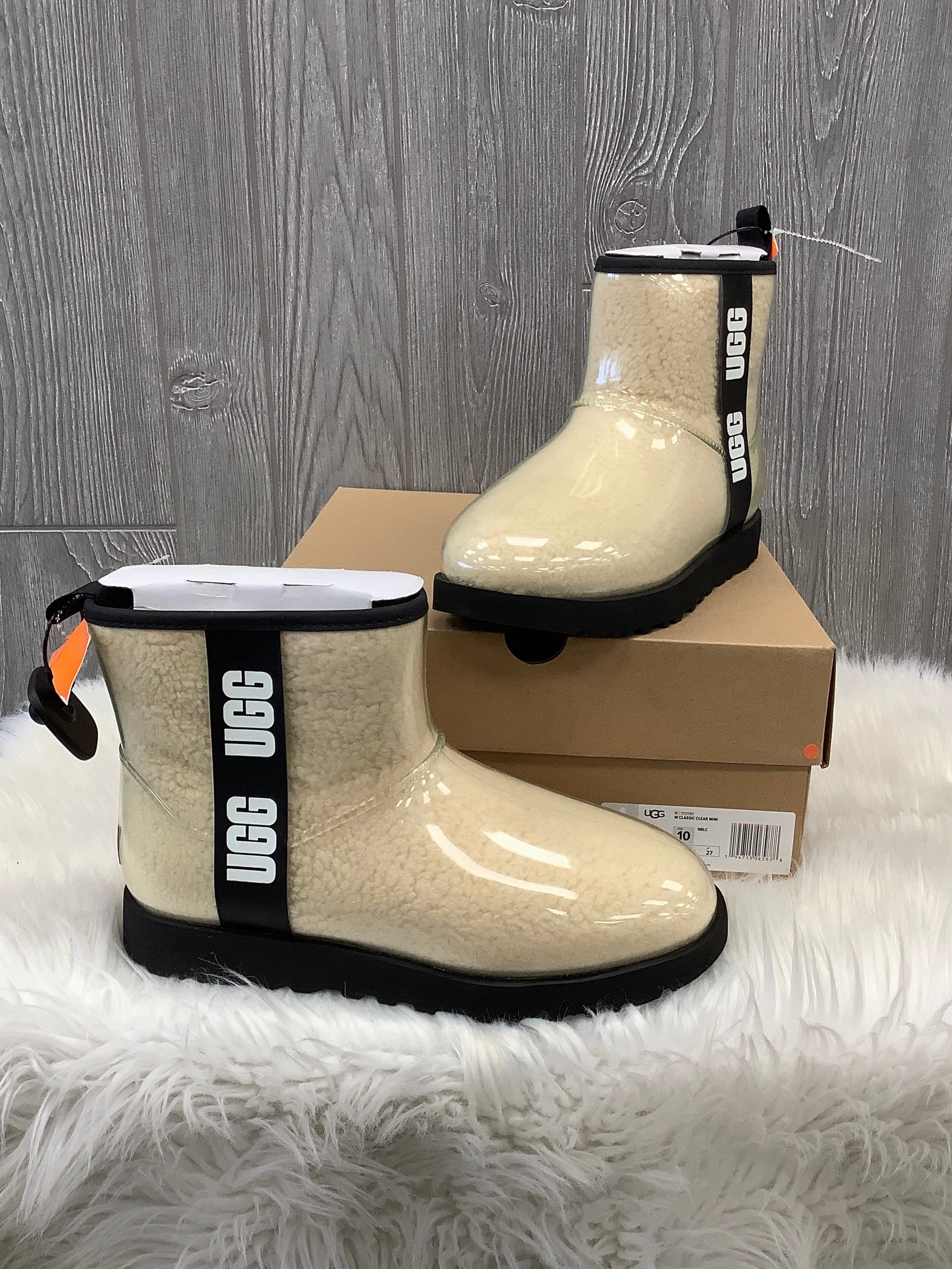 Boots Designer By Ugg In Cream, Size: 10 Lace Up Love Path