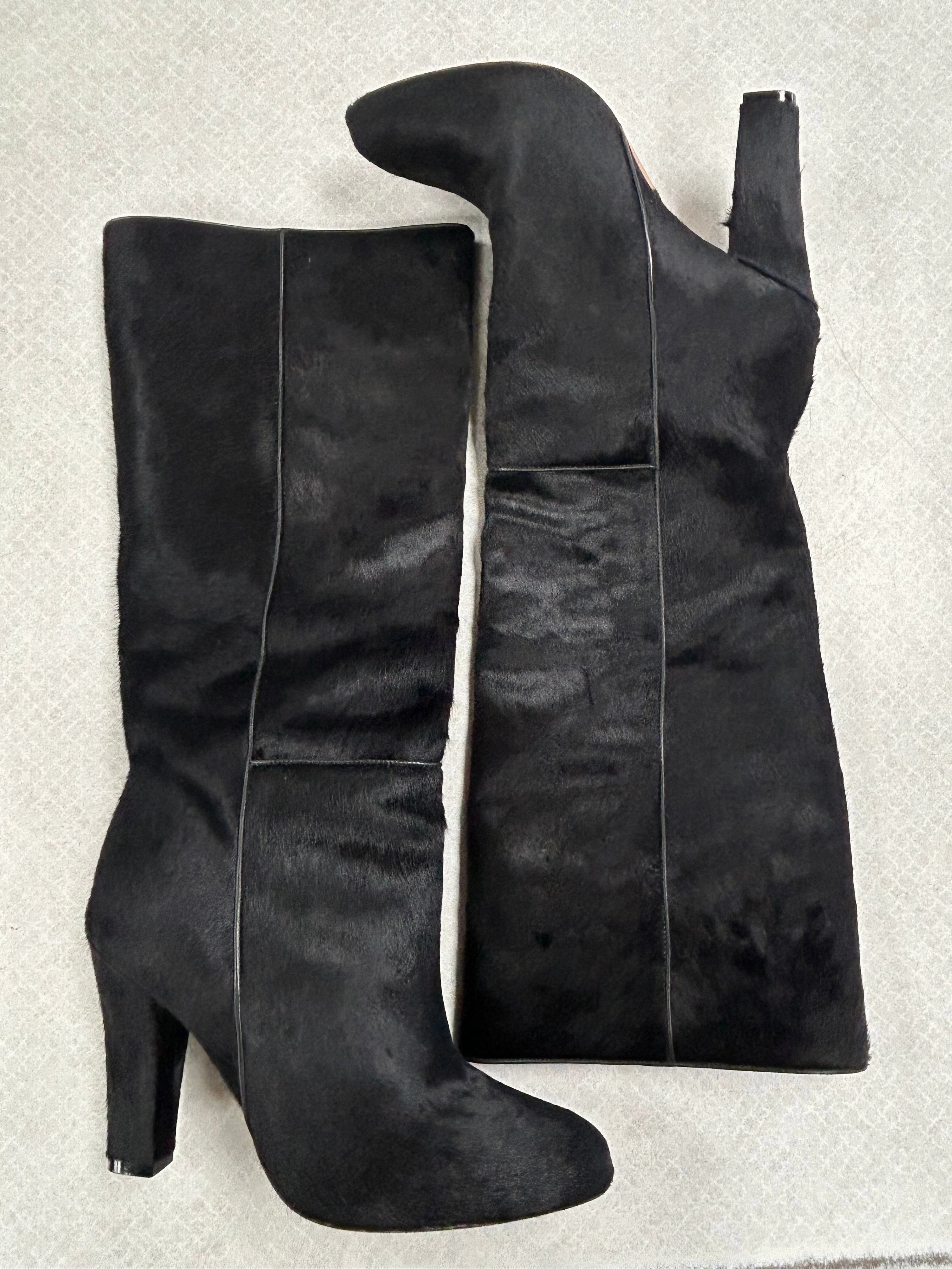 Cushioned Base Elastic Boots Knee Heels By Clothes Mentor In Black, Size: 10.5