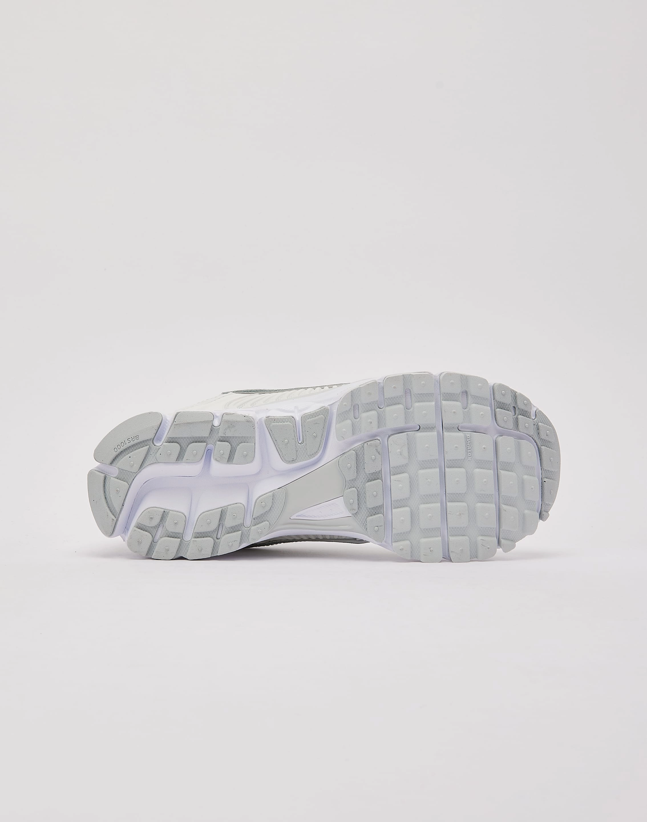 Nike Zoom Vomero 5 daily run shoes Mid Top Design