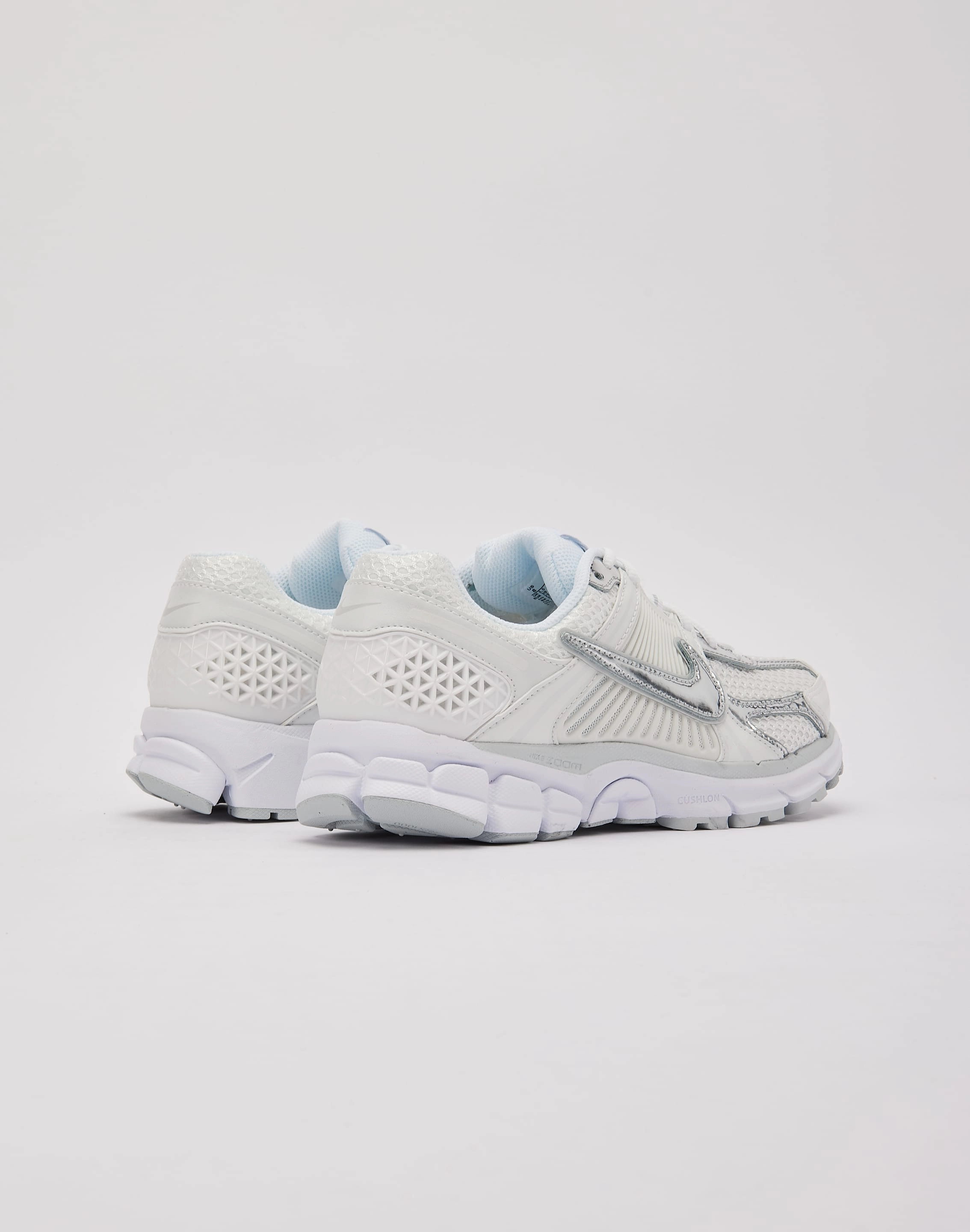 Nike Zoom Vomero 5 water - repellent upper shoes globally - recognized