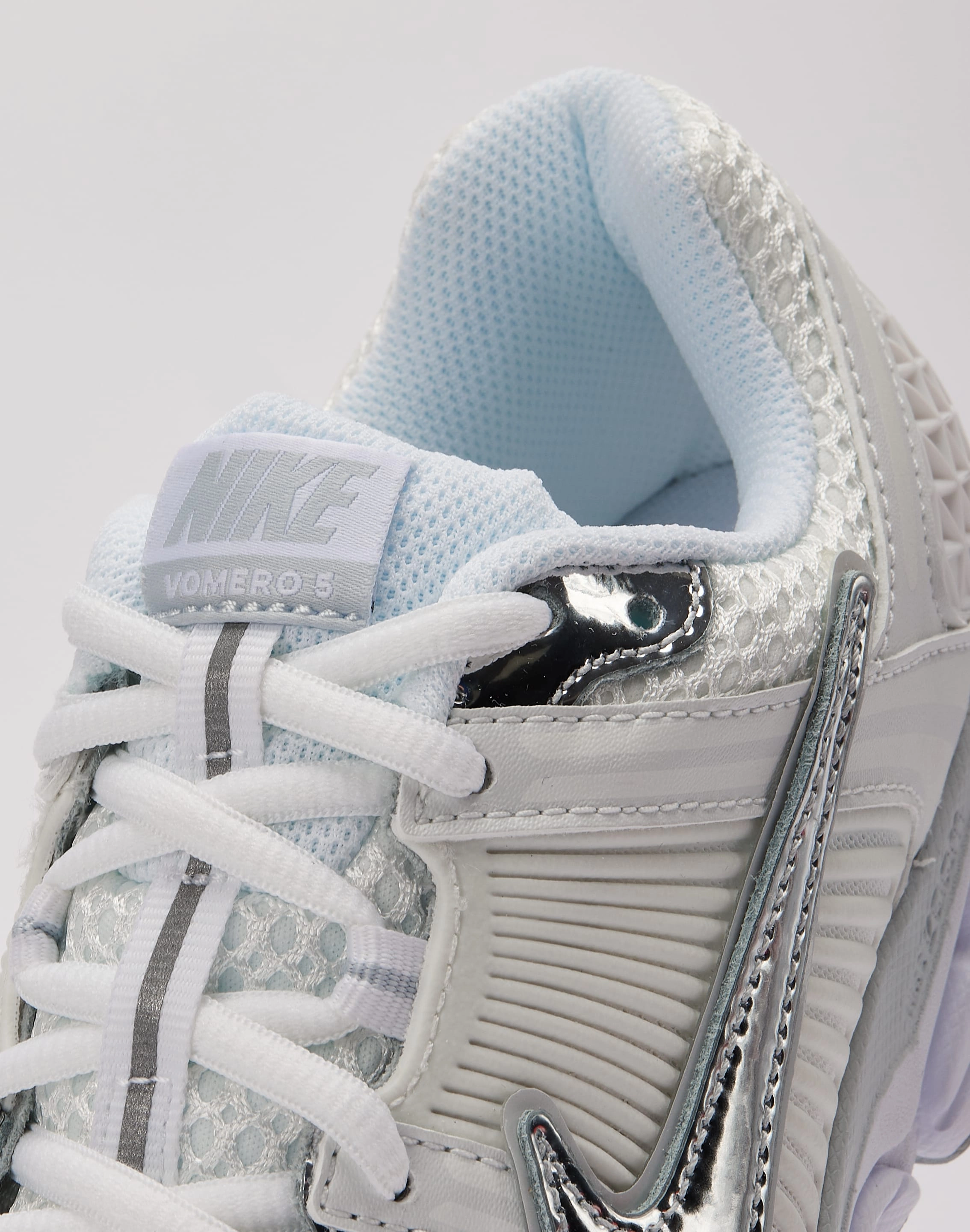 Nike Zoom Vomero 5 color - green