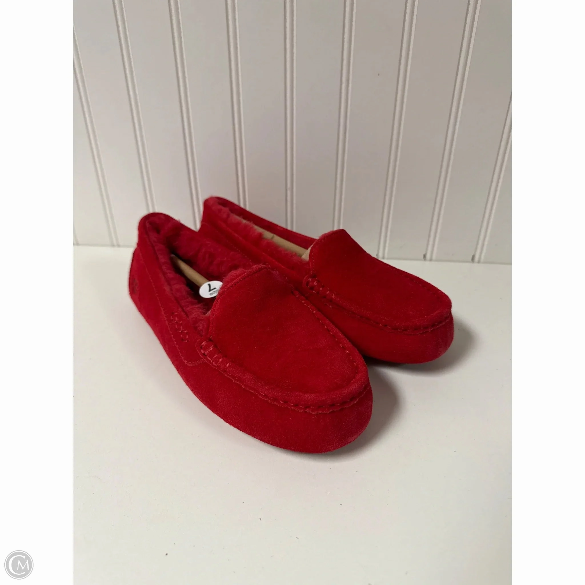 Shoes Designer By Ugg In Red, Size: 7 Breathable Upper
