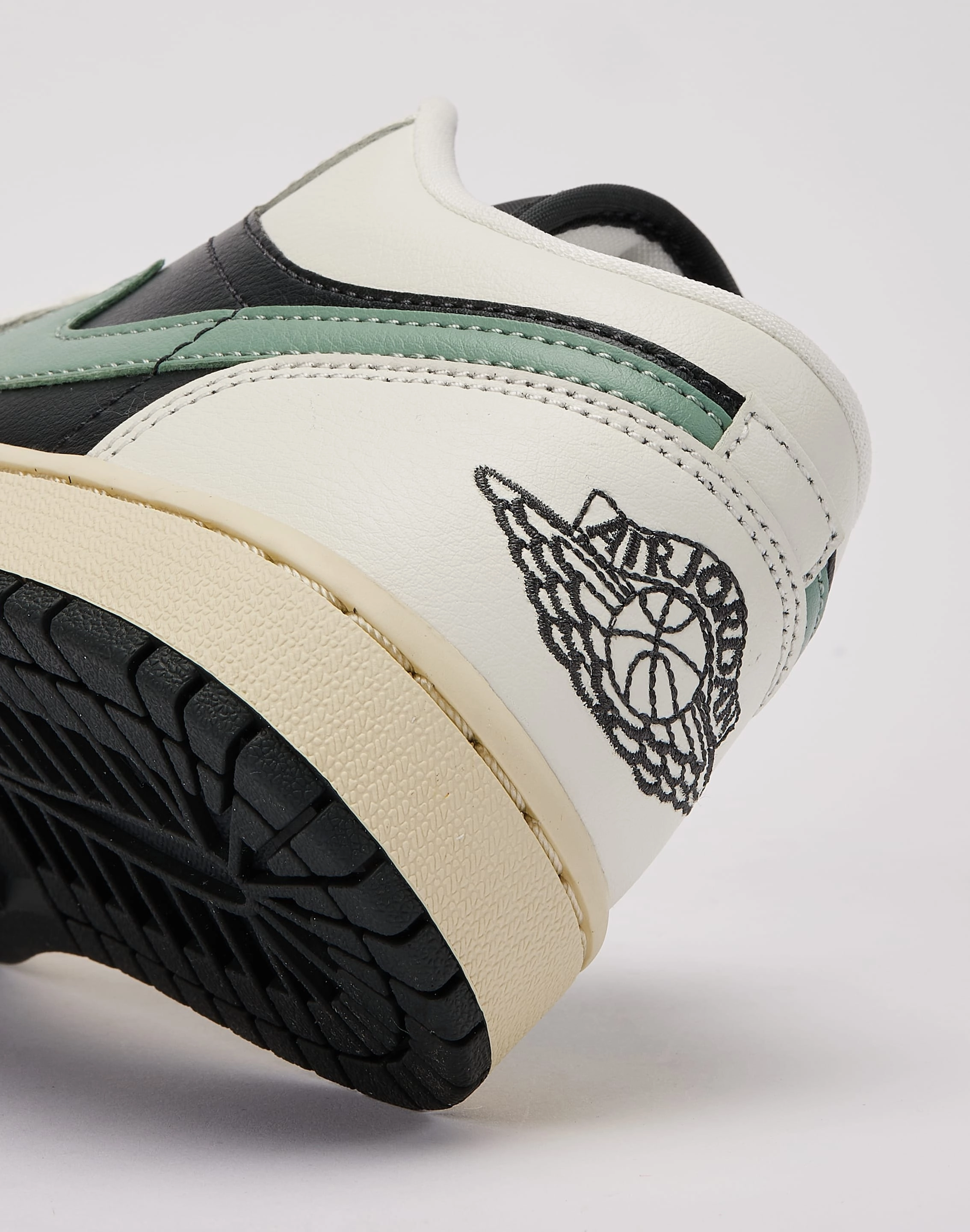 Jordan Air Jordan 1 Low Hero Edge Thermoplastic Frame