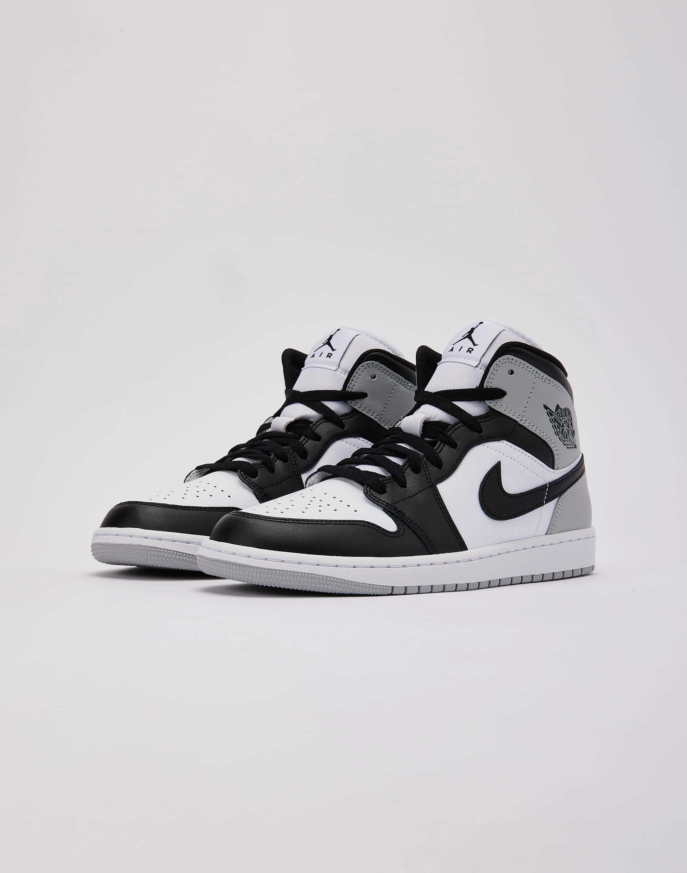 New In Jordan Air Jordan 1 Mid