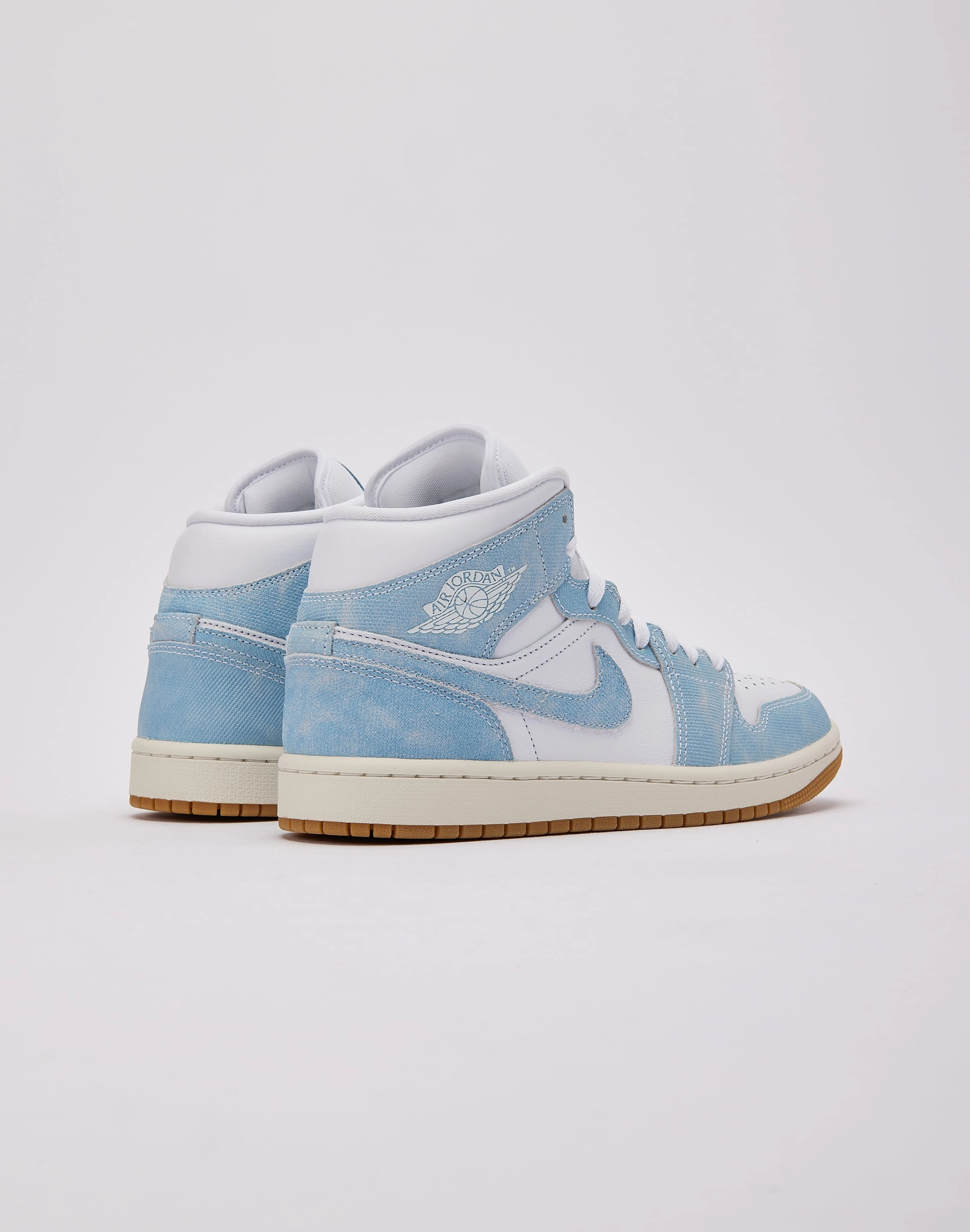 Jordan Air Jordan 1 Mid SE Baby Soft Barefoot Feel Design