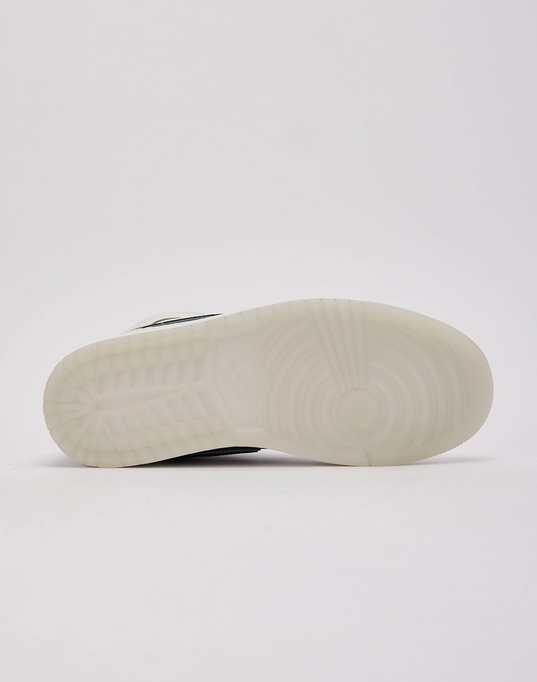 Family Fit Light Step Jordan Air Jordan 1 Mid SE