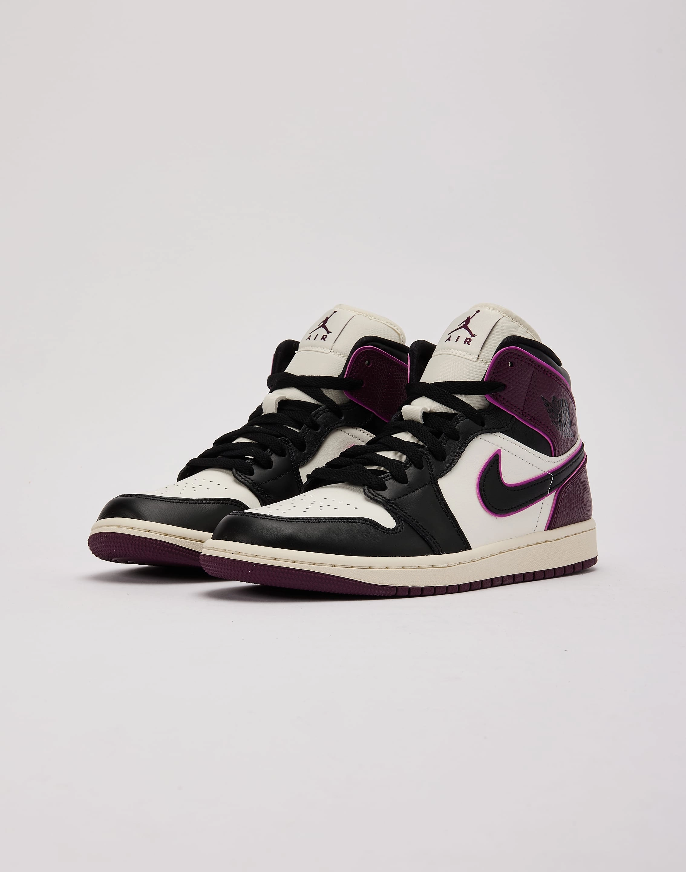 Wet Land Jordan Air Jordan 1 Mid SE