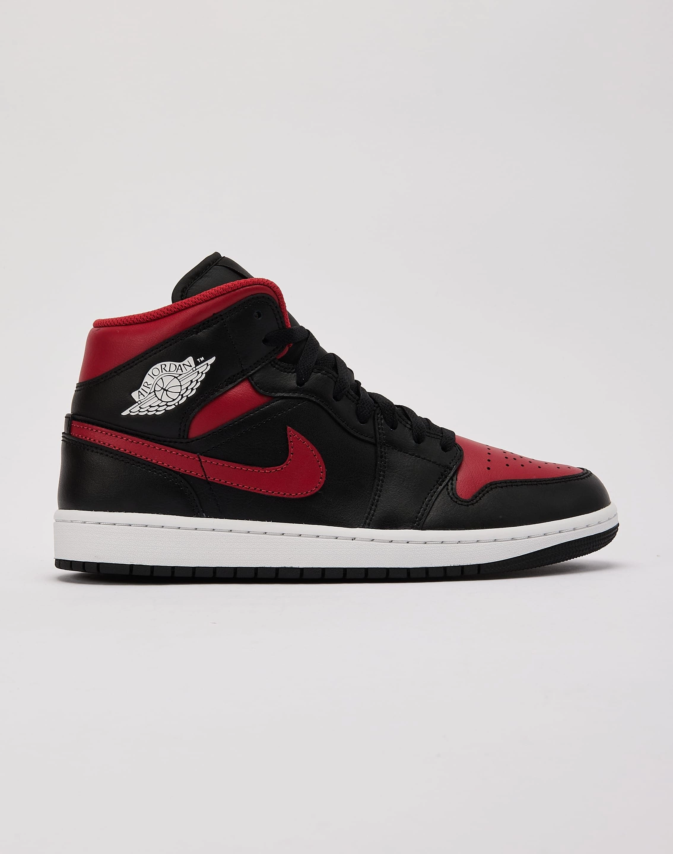 Jordan  Air Jordan 1 Mid Ultra Light Cushioning Durable Build Minimalist Fans