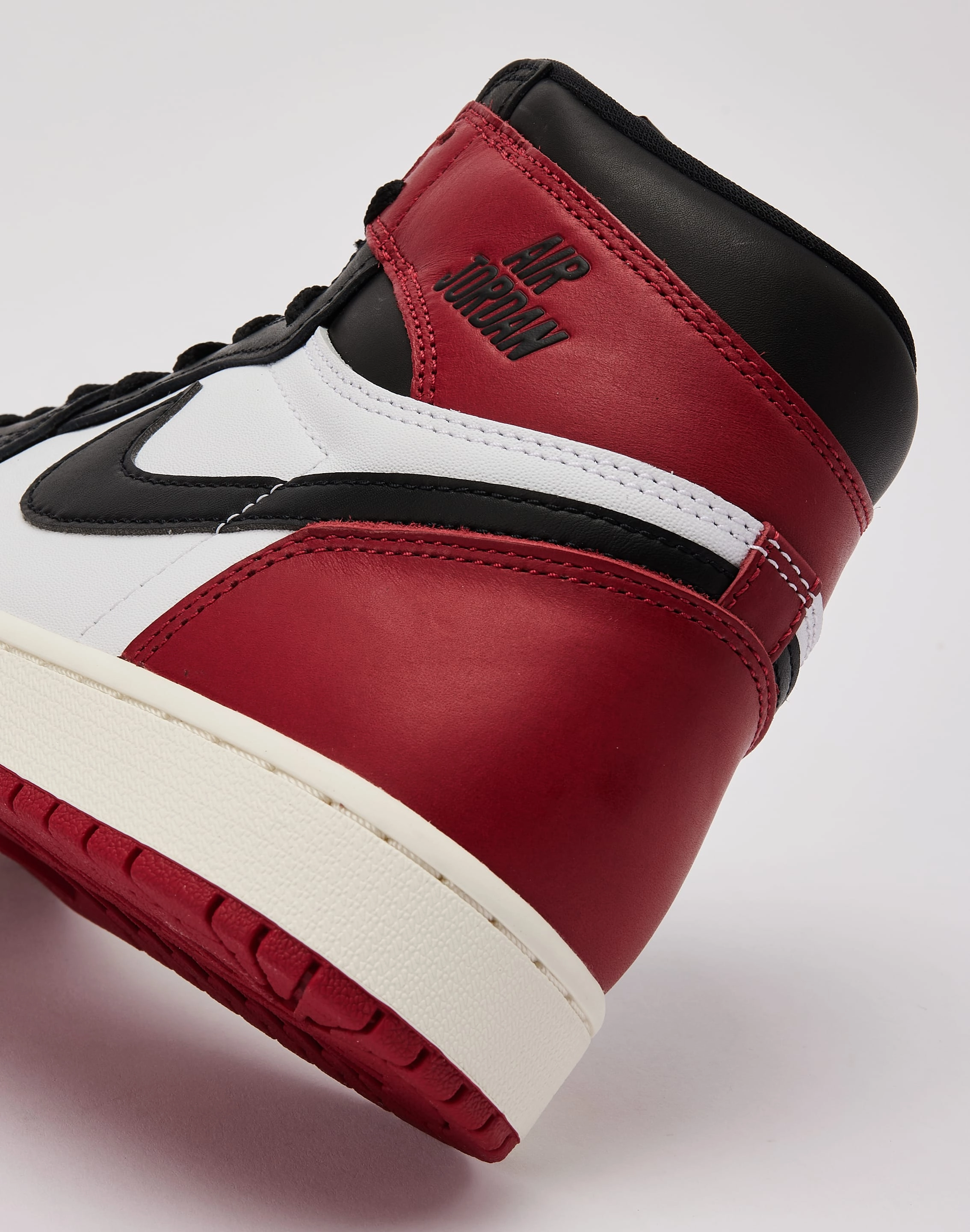 Jordan Air Jordan 1 Retro High OG 'Black Toe Reimagined' All Terrain Urban Walkers Street Glow