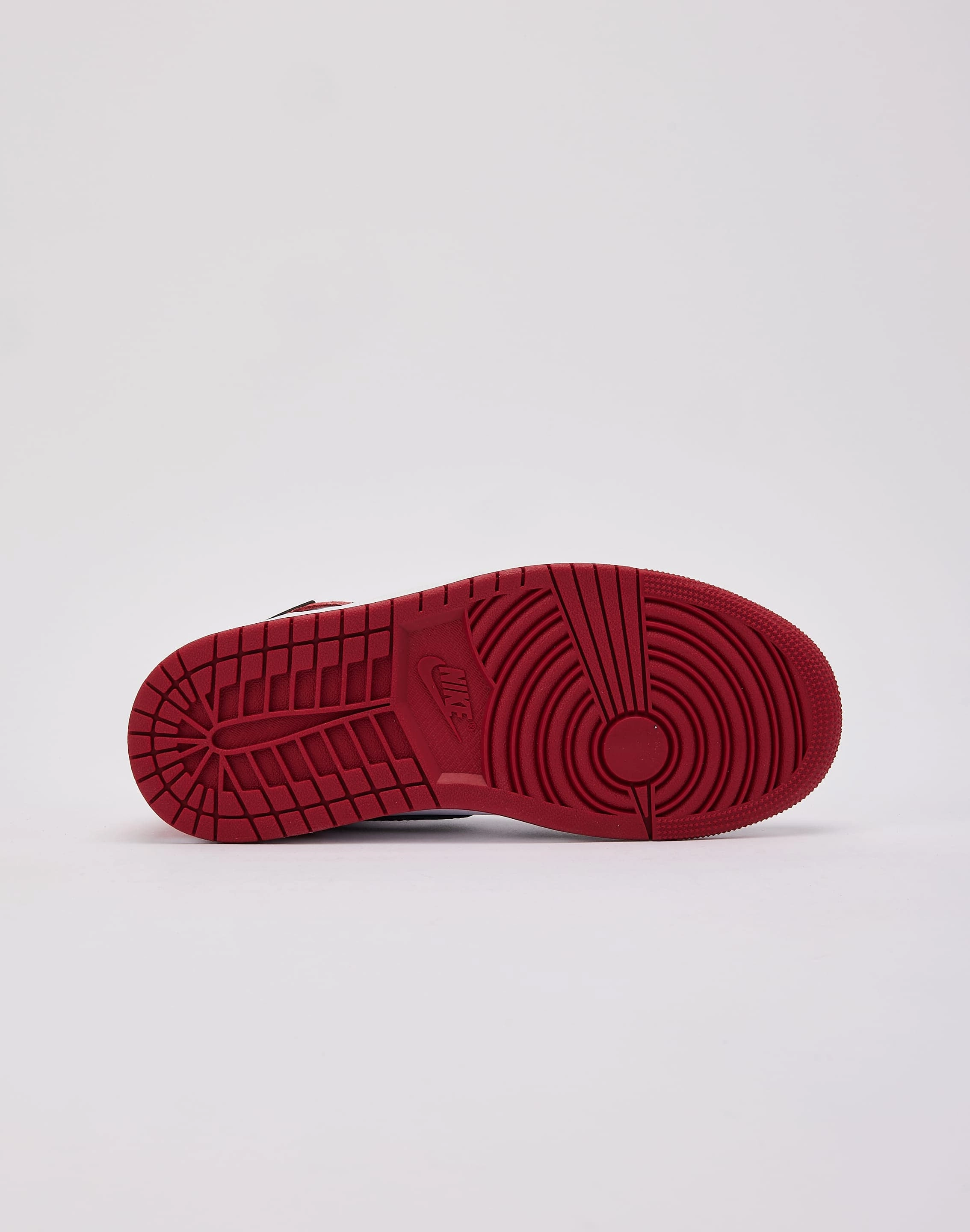 Strap Mode Wild Trek Jordan Air Jordan 1 Retro High OG 'Ruby'