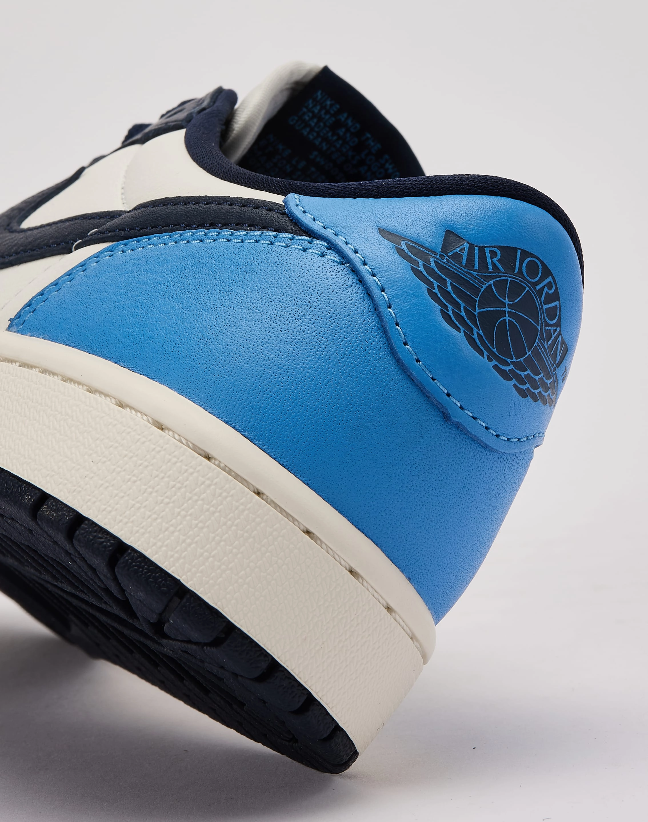 Smart Fit Bold Neon Jordan Air Jordan 1 Retro Low OG 'Obsidian'