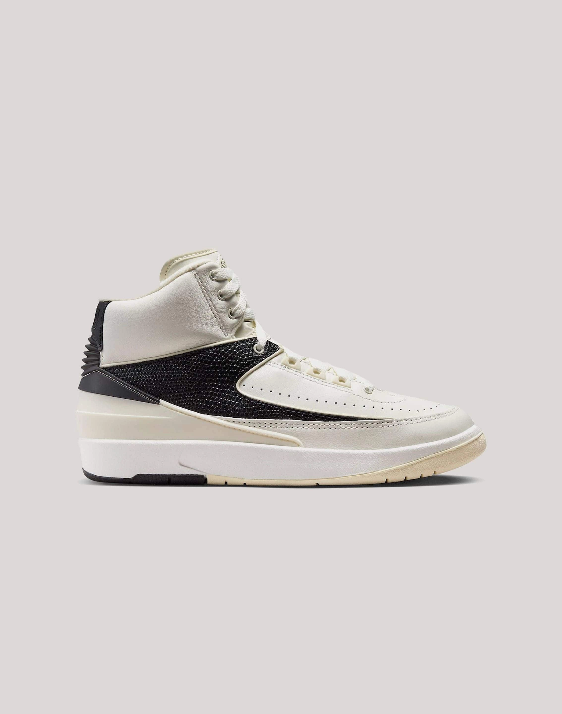 Jordan Air Jordan 2 Retro 'Sail' Smooth ride Arch support