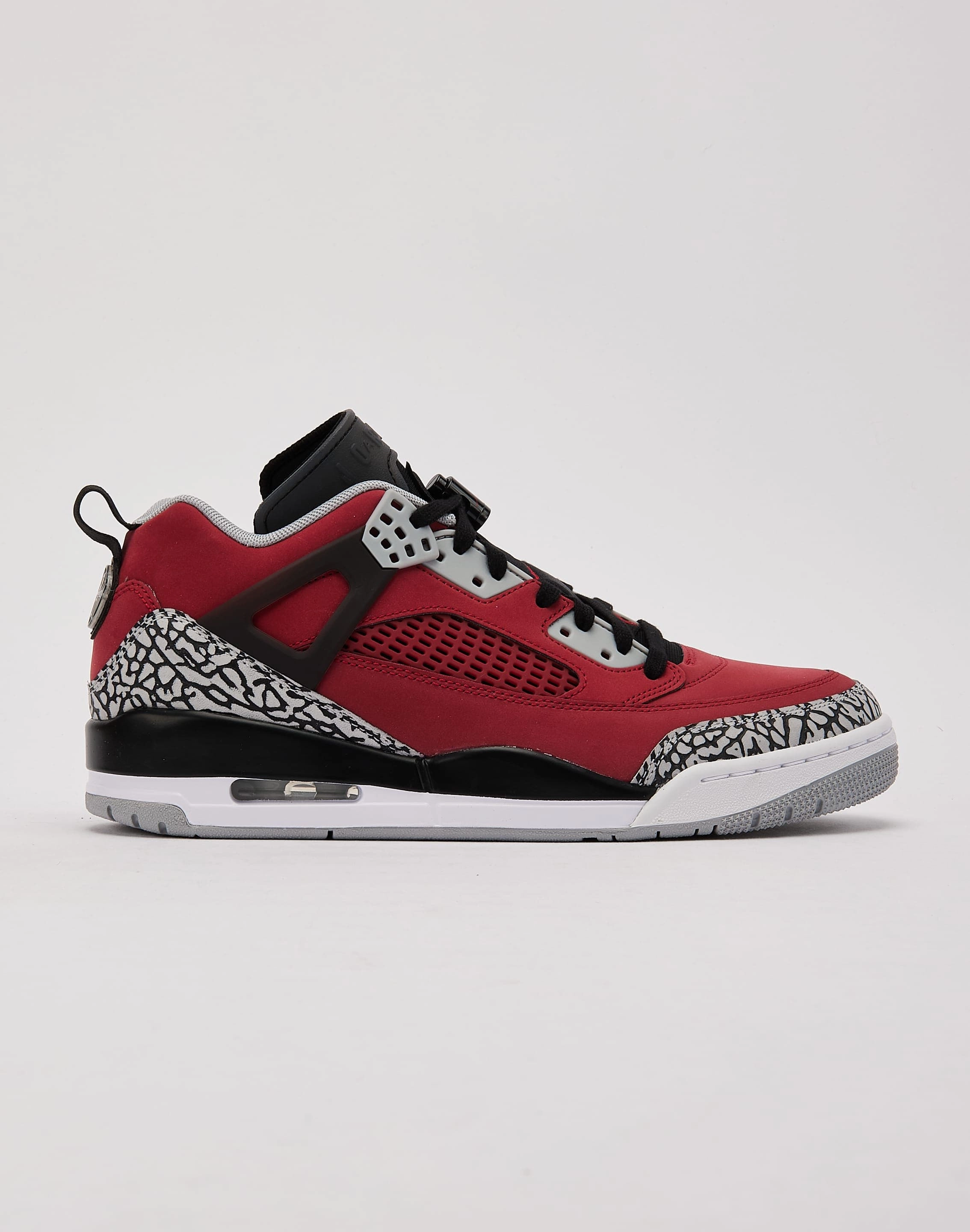 Jordan Spizike Low Mom Fit Leather Touch