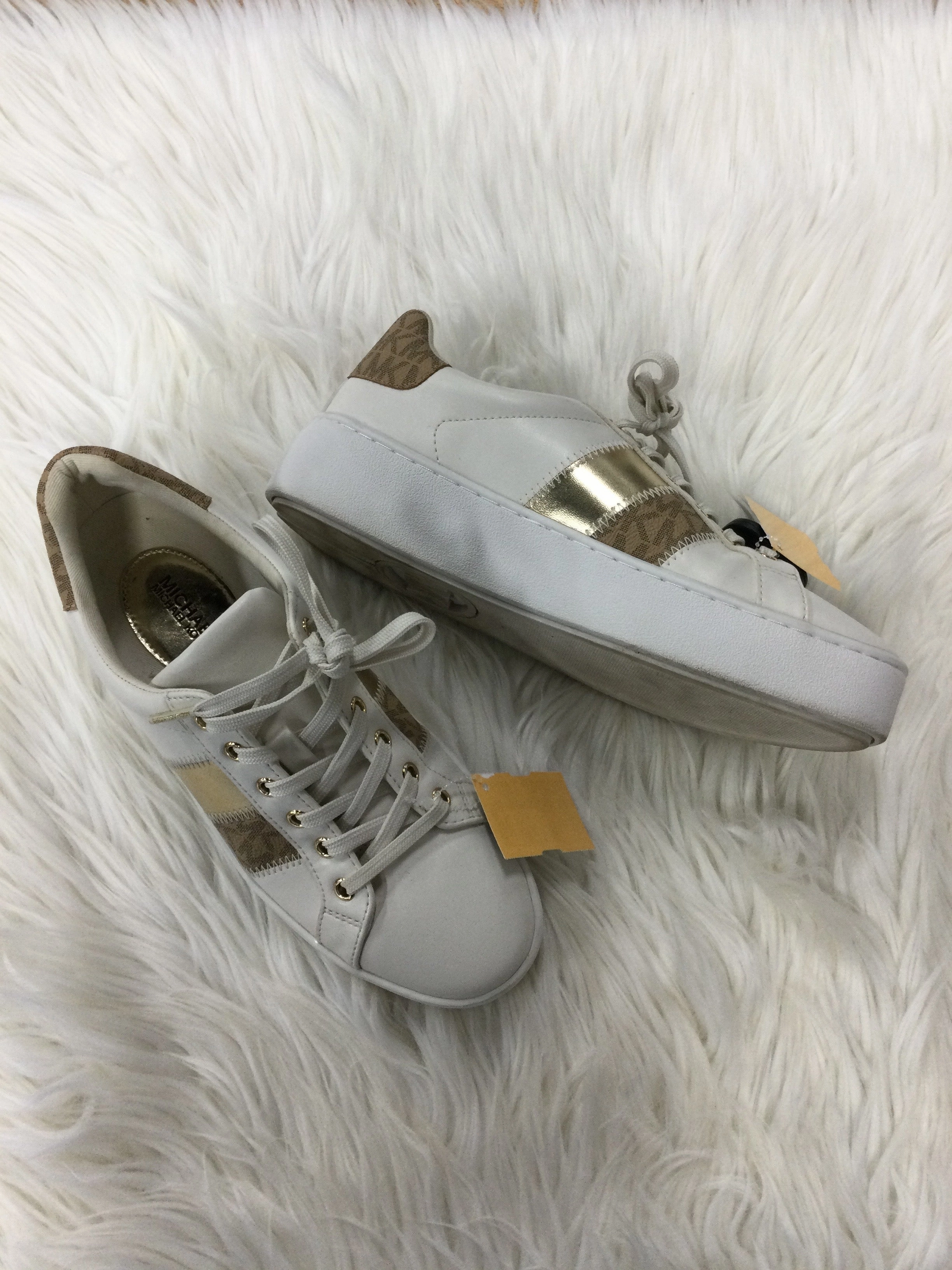 Shoes Designer By Michael Kors In Cream, Size:7 Star Walk Arch Support Health Focused