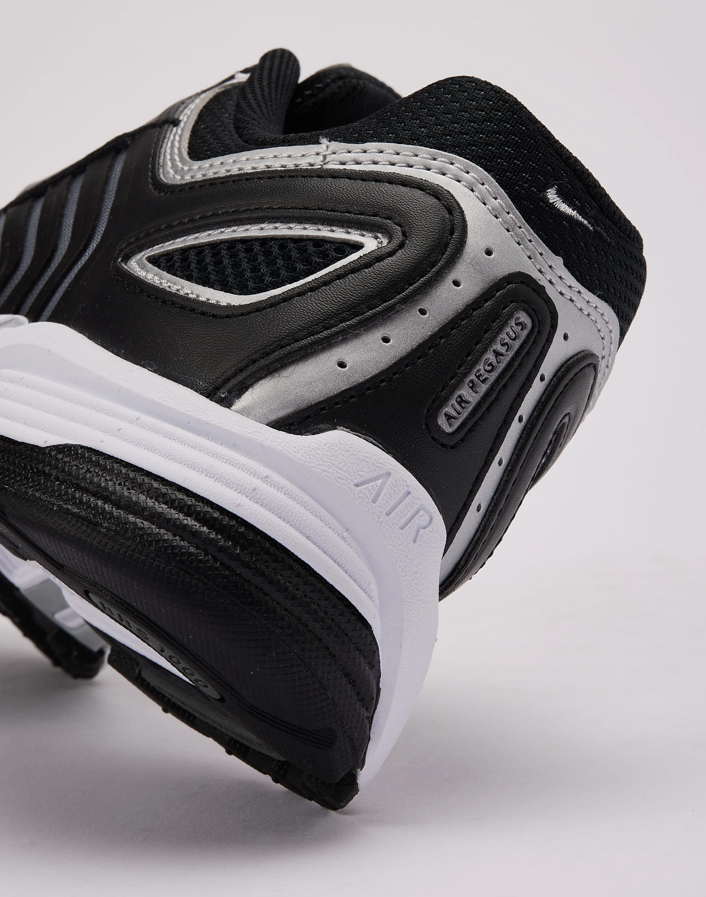 Noon Biomechanical Contouring Nike Air Pegasus 2005