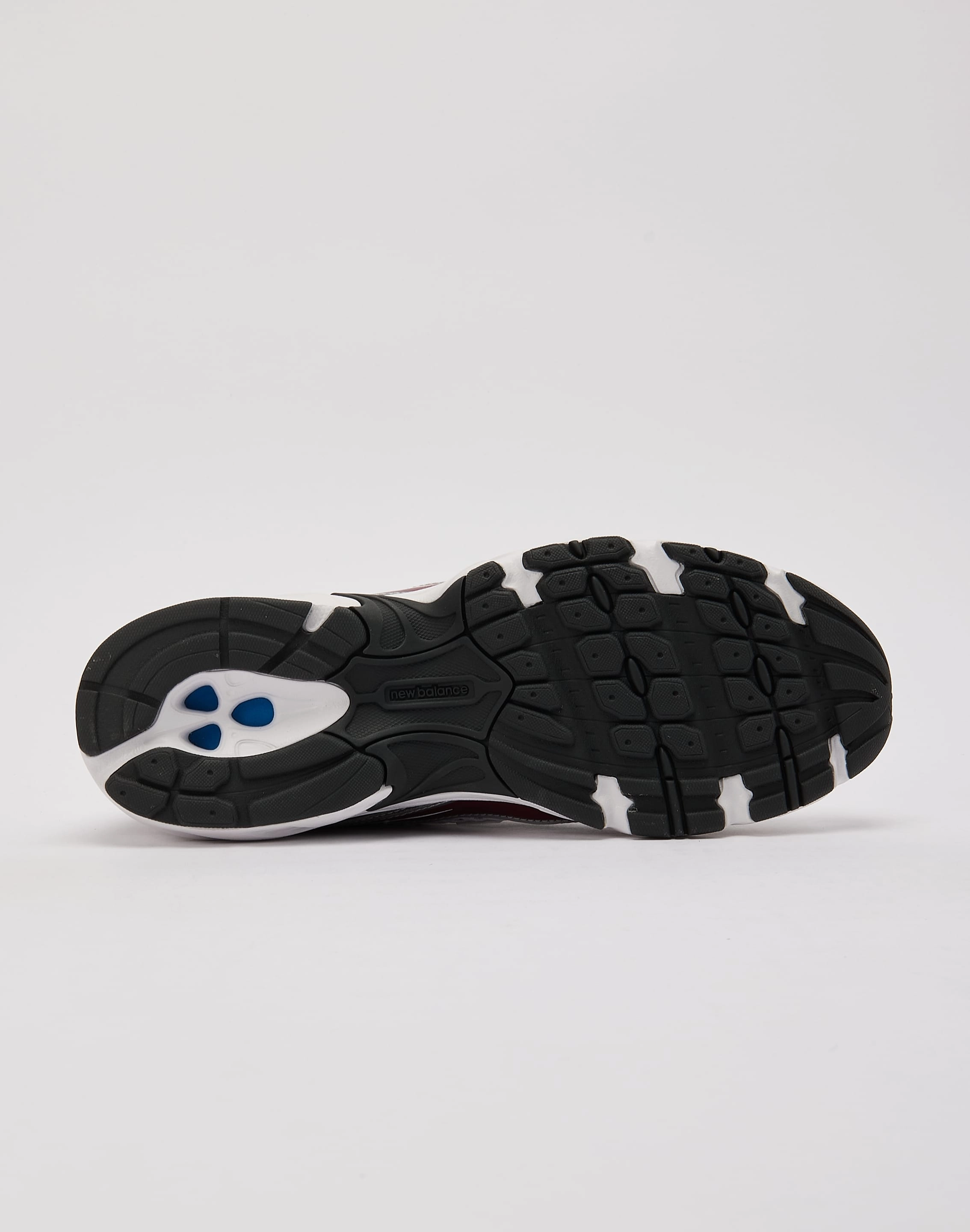 Marathon running New Balance 740