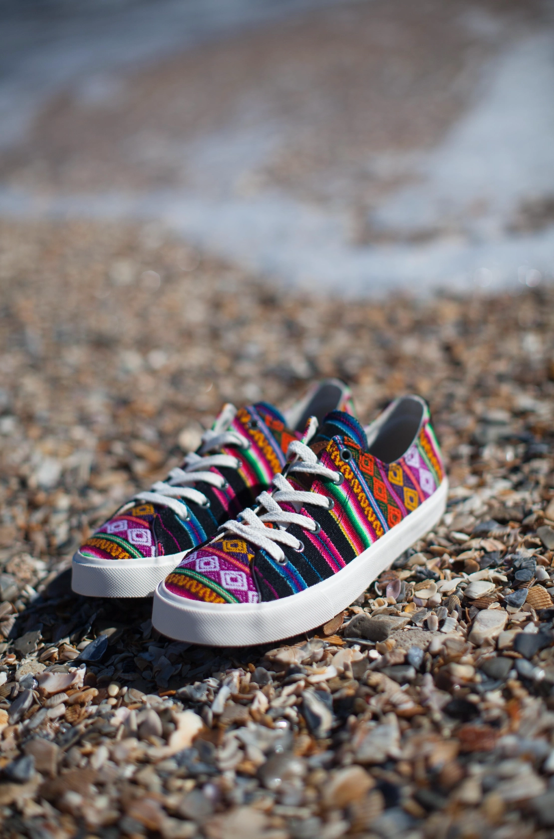 Streamlined ease Torsion Control Tech Black Spectrum Low Top