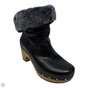 Soft Interior Lynnea Clog Foldover Boots Designer By Ugg In Black, Size: 7