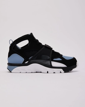 Ergonomic Shape Elastic laces Nike Air Trainer Huarache